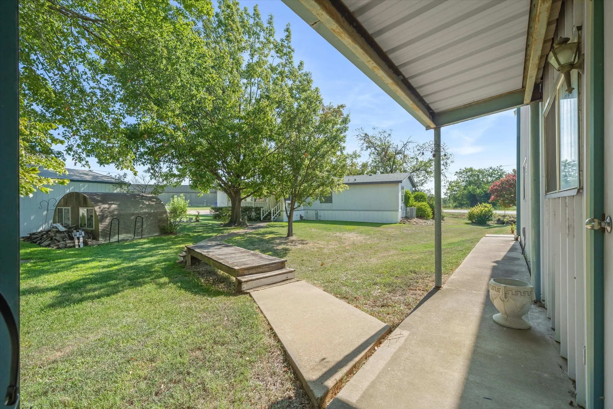 Manufactured Home For Sale in Van Zandt County , 120 Wingo Way, Wills Point, Texas 75169, 4 Bedroom, 3 Bathroom, 2 Garage spaces, 2,128 Sqft, built in 1994, mls#21400056, Real Estate Agent in Wills Point, Homes For Sale in Van Zandt county, Homes For Sale in Wills Point, Realtor in Wills Point Texas, Real Estate Brokerage Independent Realty Texas, Luminita Cordes Realtor