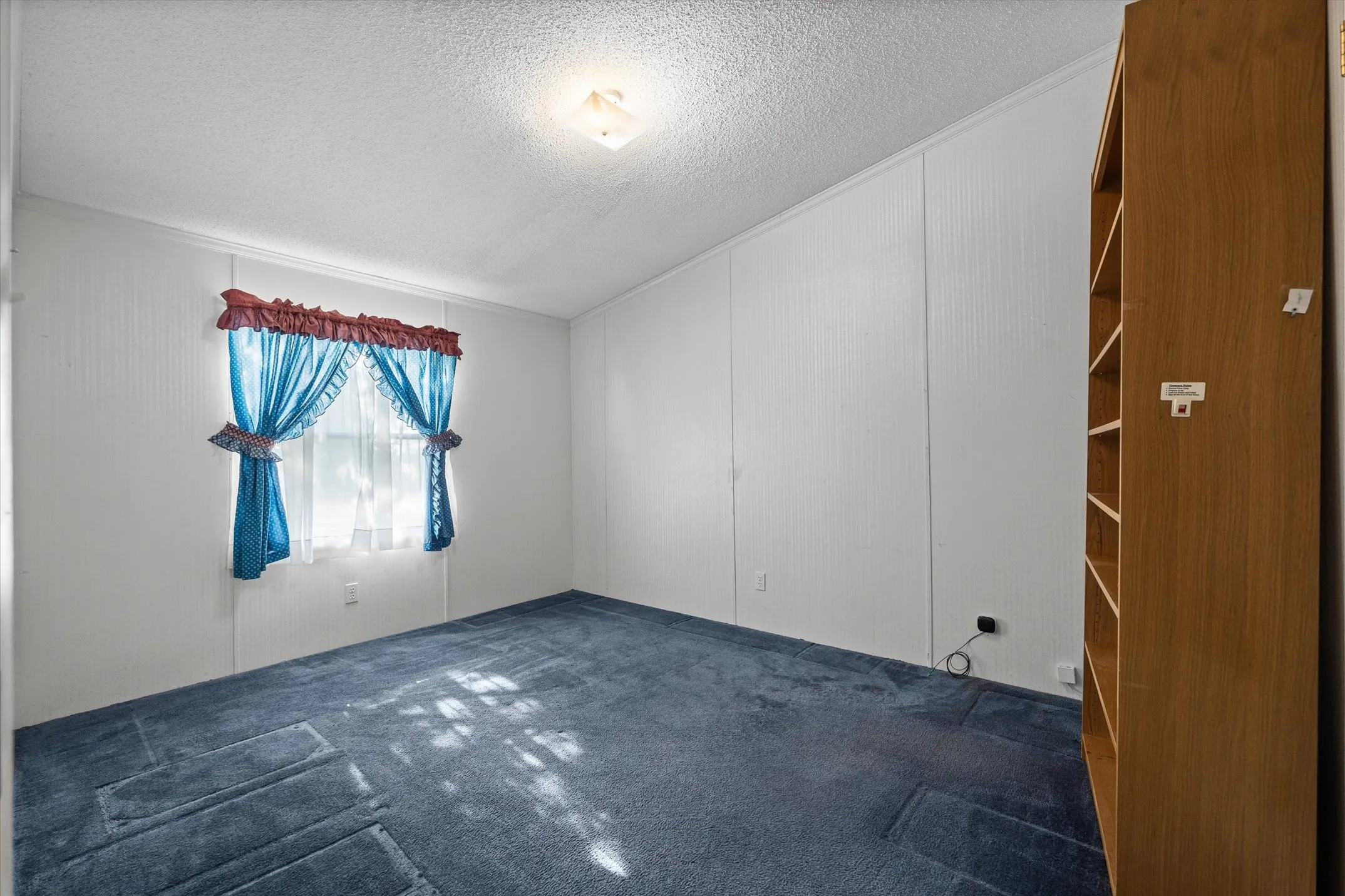 Manufactured Home For Sale in Van Zandt County , 120 Wingo Way, Wills Point, Texas 75169, 4 Bedroom, 3 Bathroom, 2 Garage spaces, 2,128 Sqft, built in 1994, mls#21400056, Real Estate Agent in Wills Point, Homes For Sale in Van Zandt county, Homes For Sale in Wills Point, Realtor in Wills Point Texas, Real Estate Brokerage Independent Realty Texas, Luminita Cordes Realtor