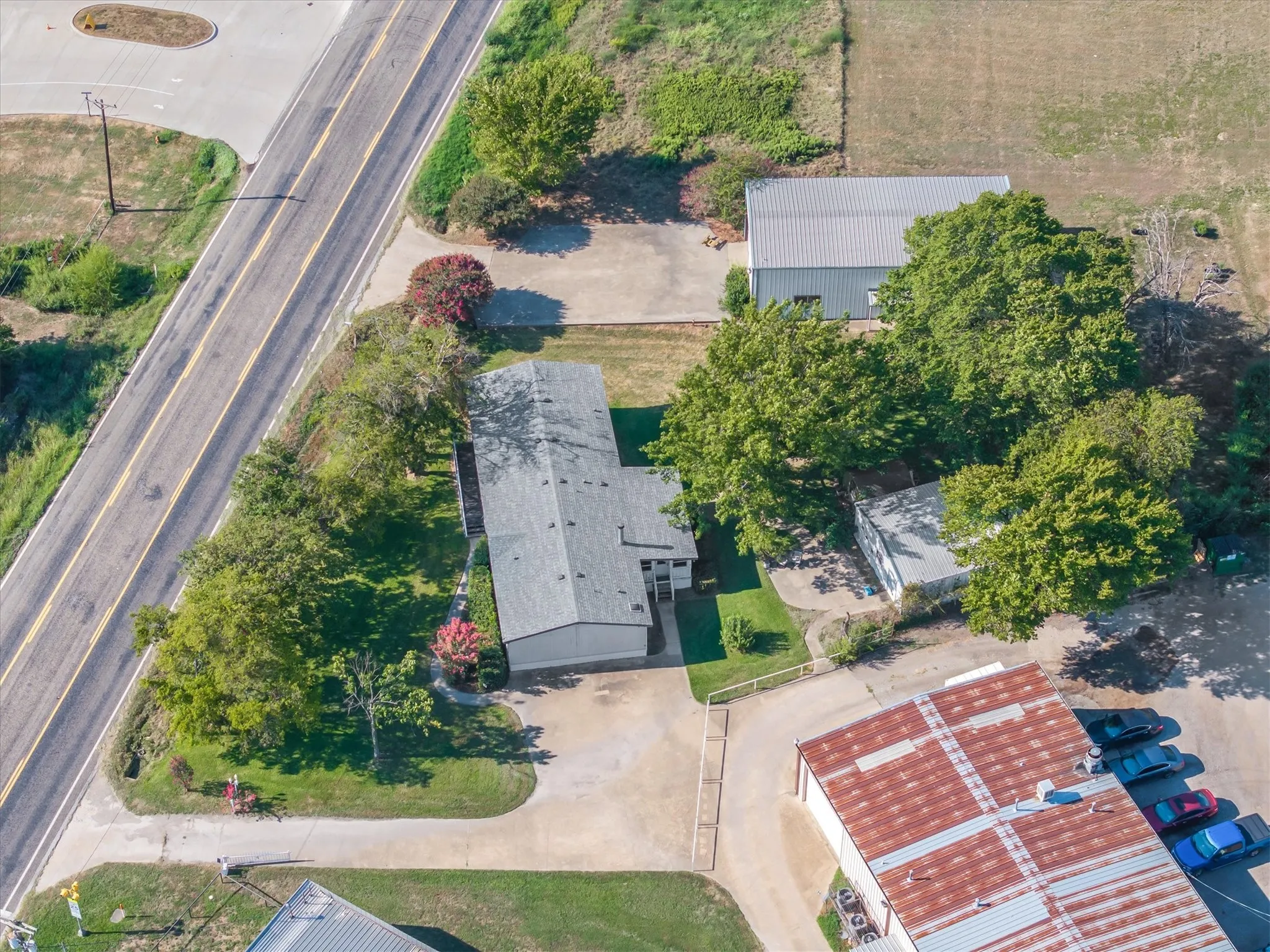 Manufactured Home For Sale in Van Zandt County , 120 Wingo Way, Wills Point, Texas 75169, 4 Bedroom, 3 Bathroom, 2 Garage spaces, 2,128 Sqft, built in 1994, mls#21400056, Real Estate Agent in Wills Point, Homes For Sale in Van Zandt county, Homes For Sale in Wills Point, Realtor in Wills Point Texas, Real Estate Brokerage Independent Realty Texas, Luminita Cordes Realtor