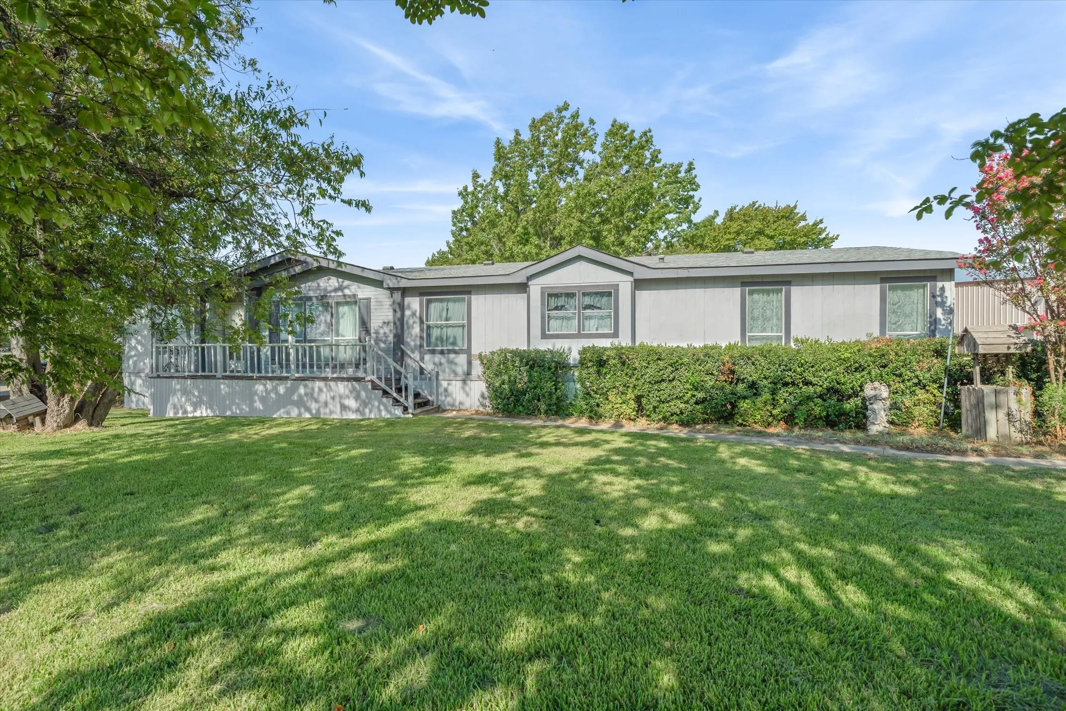 Manufactured Home For Sale in Van Zandt County , 120 Wingo Way, Wills Point, Texas 75169, 4 Bedroom, 3 Bathroom, 2 Garage spaces, 2,128 Sqft, built in 1994, mls#21400056, Real Estate Agent in Wills Point, Homes For Sale in Van Zandt county, Homes For Sale in Wills Point, Realtor in Wills Point Texas, Real Estate Brokerage Independent Realty Texas, Luminita Cordes Realtor