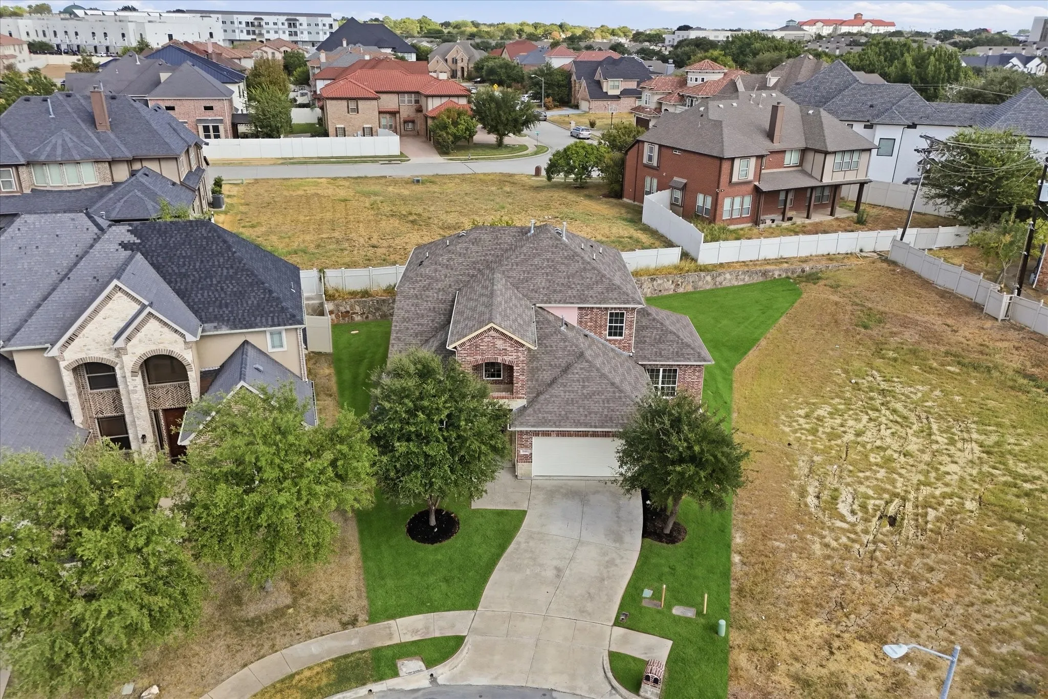 Single Family Residence For Sale in Dallas County , 2600 Almanzor Avenue, Irving, Texas 75062, 4 Bedroom, 4 Bathroom, 2 Garage spaces, 2,992 Sqft, built in 2014, mls#21400001, Real Estate Agent in Irving, Homes For Sale in Dallas county, Homes For Sale in Irving, Realtor in Irving Texas, Real Estate Brokerage Independent Realty Texas, Luminita Cordes Realtor