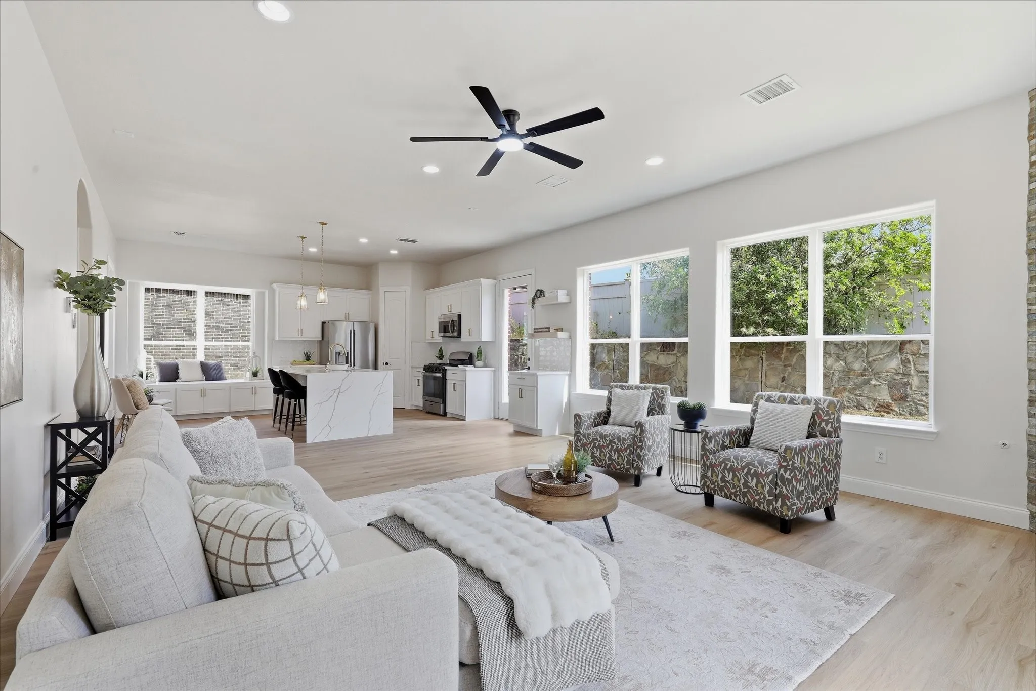 Single Family Residence For Sale in Dallas County , 2600 Almanzor Avenue, Irving, Texas 75062, 4 Bedroom, 4 Bathroom, 2 Garage spaces, 2,992 Sqft, built in 2014, mls#21400001, Real Estate Agent in Irving, Homes For Sale in Dallas county, Homes For Sale in Irving, Realtor in Irving Texas, Real Estate Brokerage Independent Realty Texas, Luminita Cordes Realtor