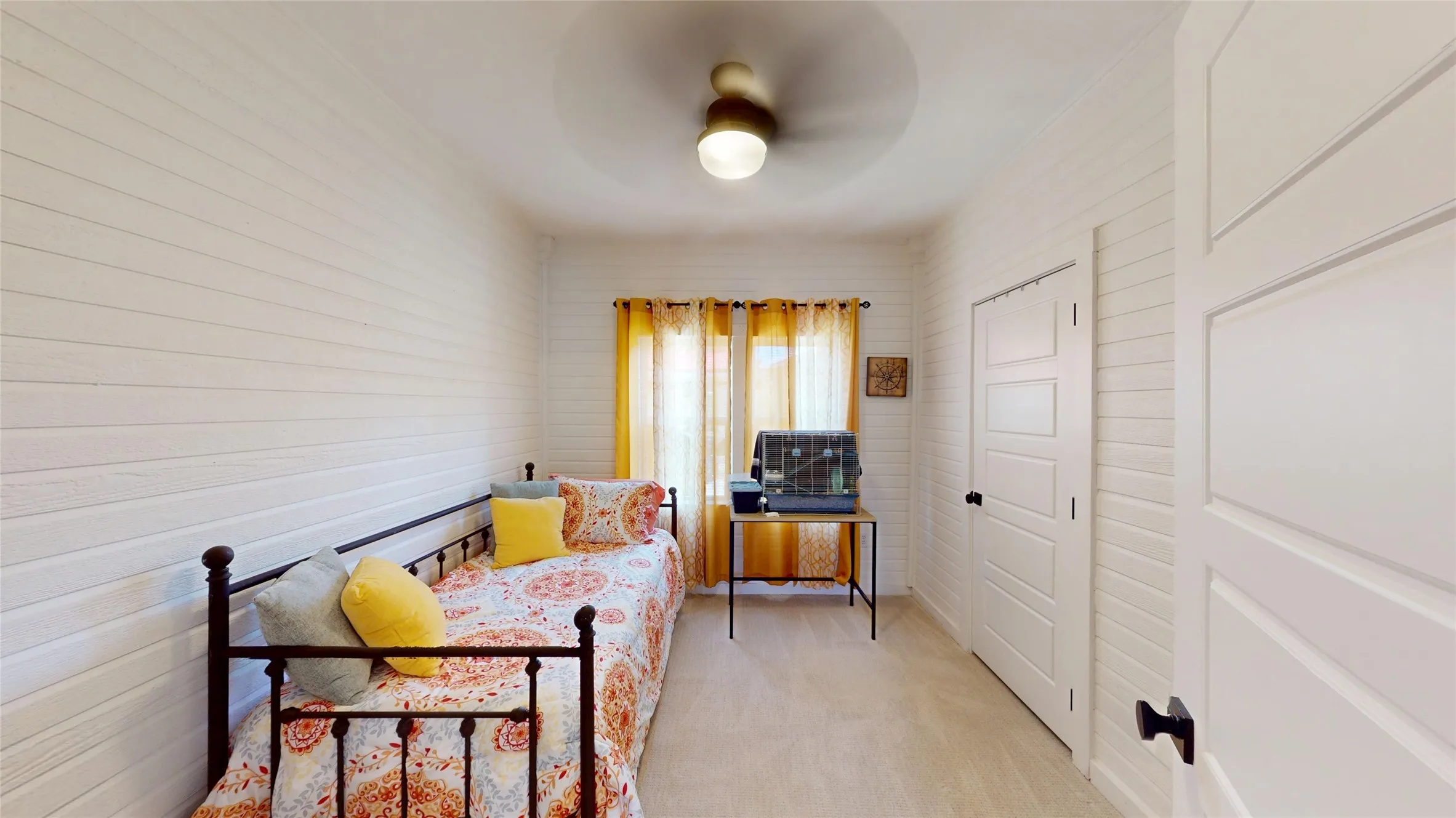 Single Family Residence For Sale in Hamilton County , 547 E Hill Street, Hamilton, Texas 76531, 3 Bedroom, 1 Bathroom, Garage spaces, 1,056 Sqft, built in 1935, mls#21401079, Real Estate Agent in Hamilton, Homes For Sale in Hamilton county, Homes For Sale in Hamilton, Realtor in Hamilton Texas, Real Estate Brokerage Independent Realty Texas, Luminita Cordes Realtor