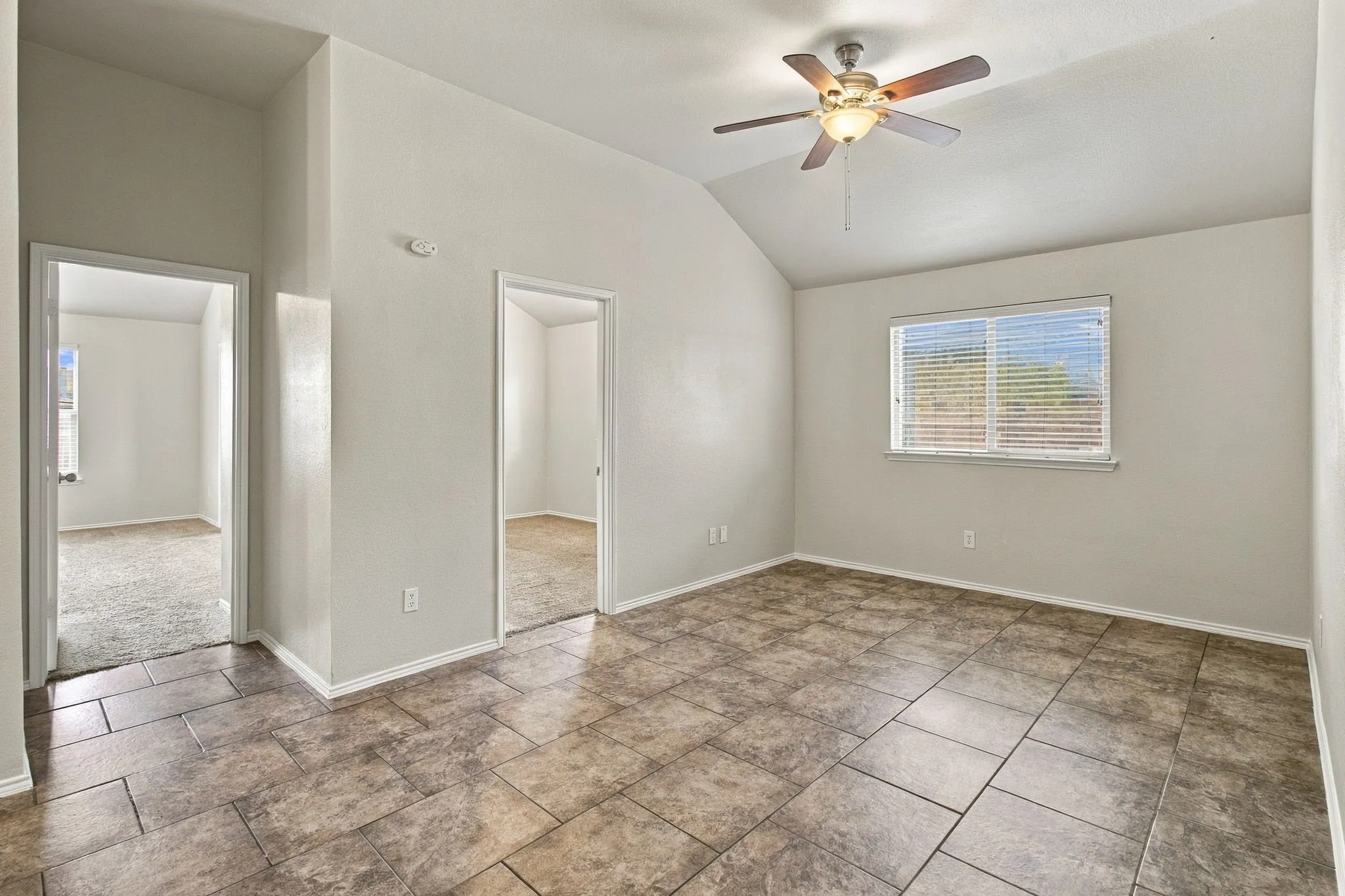 Single Family Residence For Sale in Tarrant County , 12516 Patnoe Drive, Fort Worth, Texas 76028, 3 Bedroom, 2 Bathroom, 2 Garage spaces, 2,123 Sqft, built in 2007, mls#21397518, Real Estate Agent in Fort Worth, Homes For Sale in Tarrant county, Homes For Sale in Fort Worth, Realtor in Fort Worth Texas, Real Estate Brokerage Independent Realty Texas, Luminita Cordes Realtor