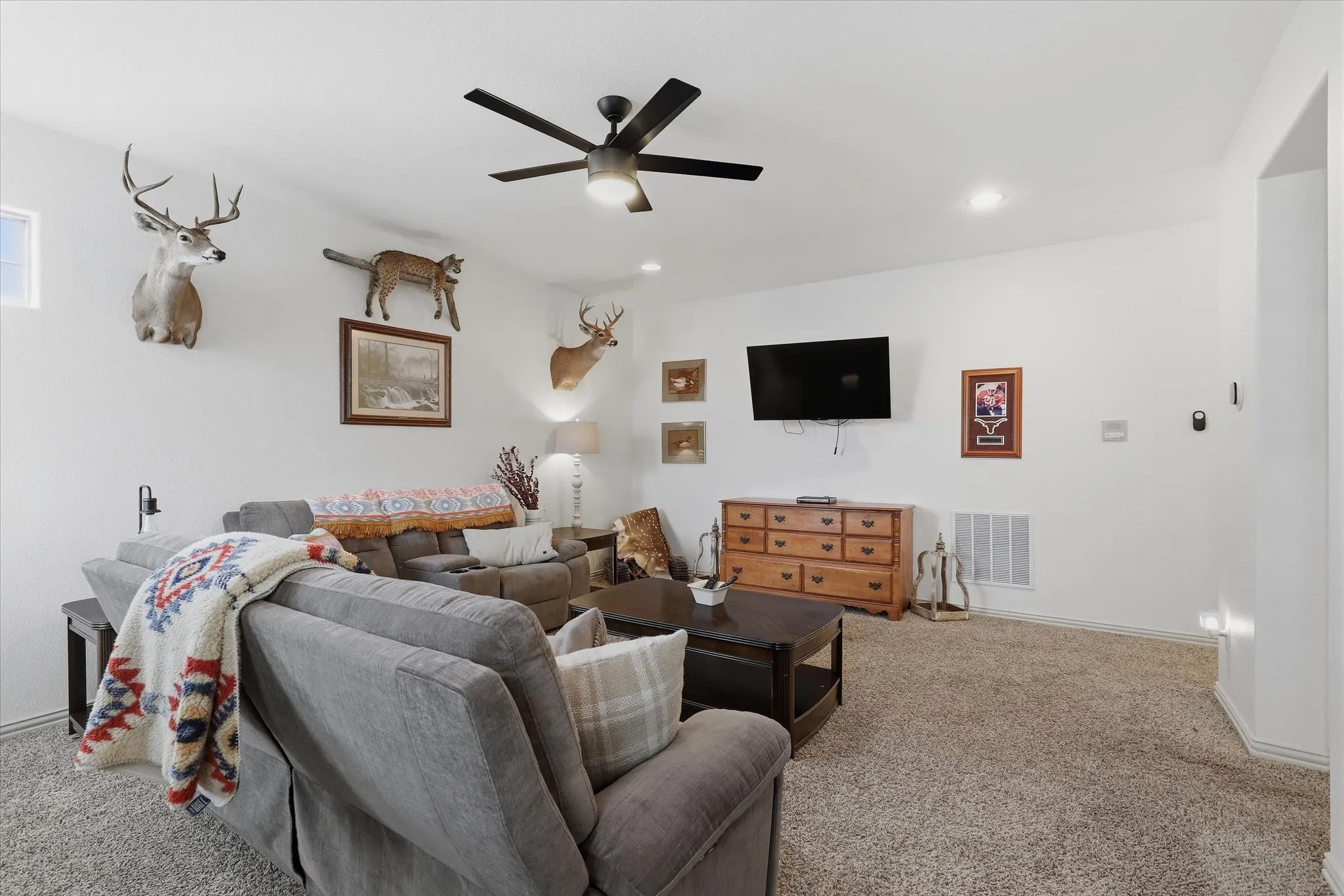 2nd Living/Game Room Upstairs