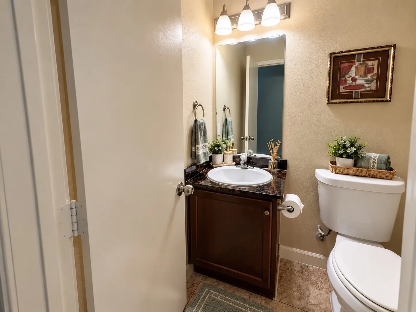 Single Family Residence For Sale in Dallas County , 1605 Canary Island Court, Dallas, Texas 75217, 3 Bedroom, 2 Bathroom, 1 Garage spaces, 1,281 Sqft, built in 2007, mls#21401149, Real Estate Agent in Dallas, Homes For Sale in Dallas county, Homes For Sale in Dallas, Realtor in Dallas Texas, Real Estate Brokerage Independent Realty Texas, Luminita Cordes Realtor