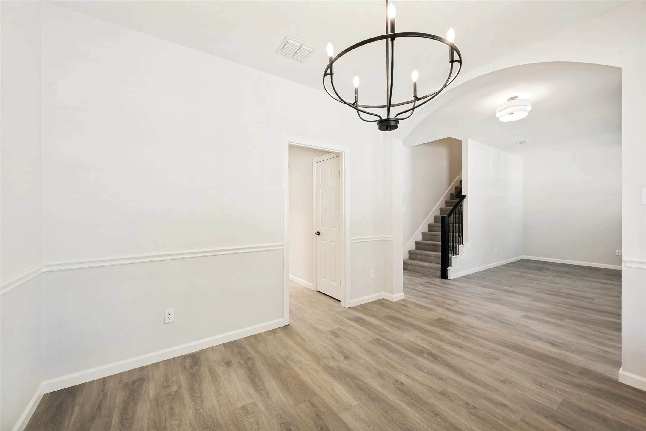Single Family Residence For Sale in Tarrant County , 5205 Bay View Drive, Fort Worth, Texas 76244, 4 Bedroom, 3 Bathroom, 2 Garage spaces, 2,650 Sqft, built in 2002, mls#21401129, Real Estate Agent in Fort Worth, Homes For Sale in Tarrant county, Homes For Sale in Fort Worth, Realtor in Fort Worth Texas, Real Estate Brokerage Independent Realty Texas, Luminita Cordes Realtor