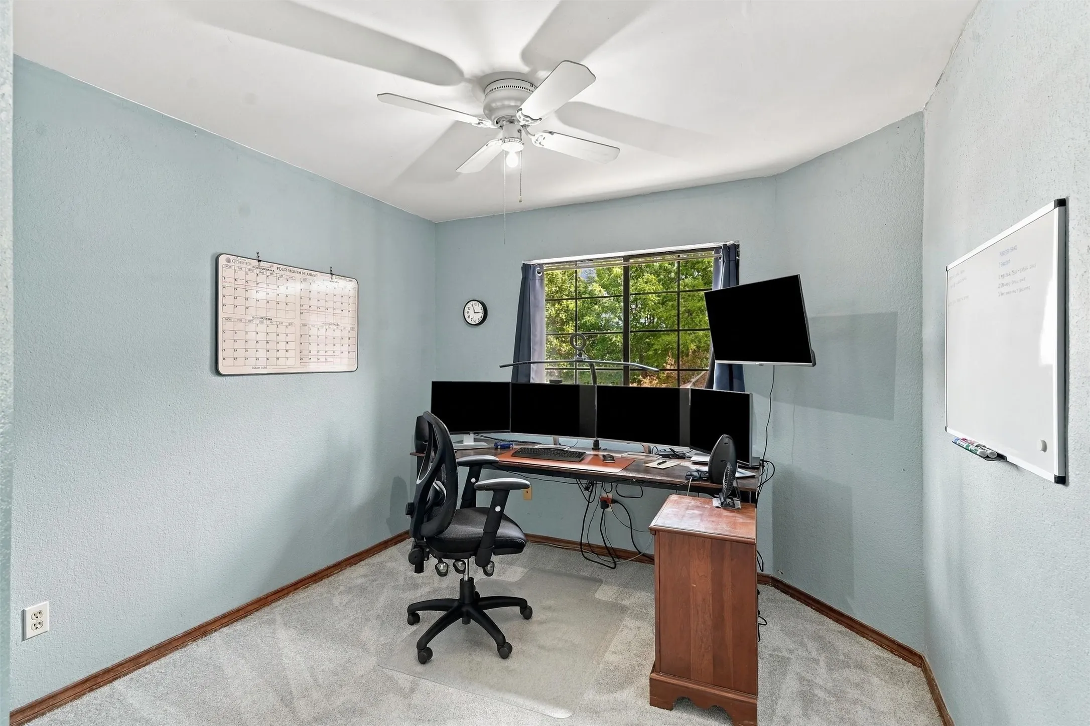 Single Family Residence For Sale in Tarrant County , 3817 Periwinkle Street, Bedford, Texas 76021, 4 Bedroom, 3 Bathroom, 2 Garage spaces, 2,904 Sqft, built in 1987, mls#21400628, Real Estate Agent in Bedford, Homes For Sale in Tarrant county, Homes For Sale in Bedford, Realtor in Bedford Texas, Real Estate Brokerage Independent Realty Texas, Luminita Cordes Realtor