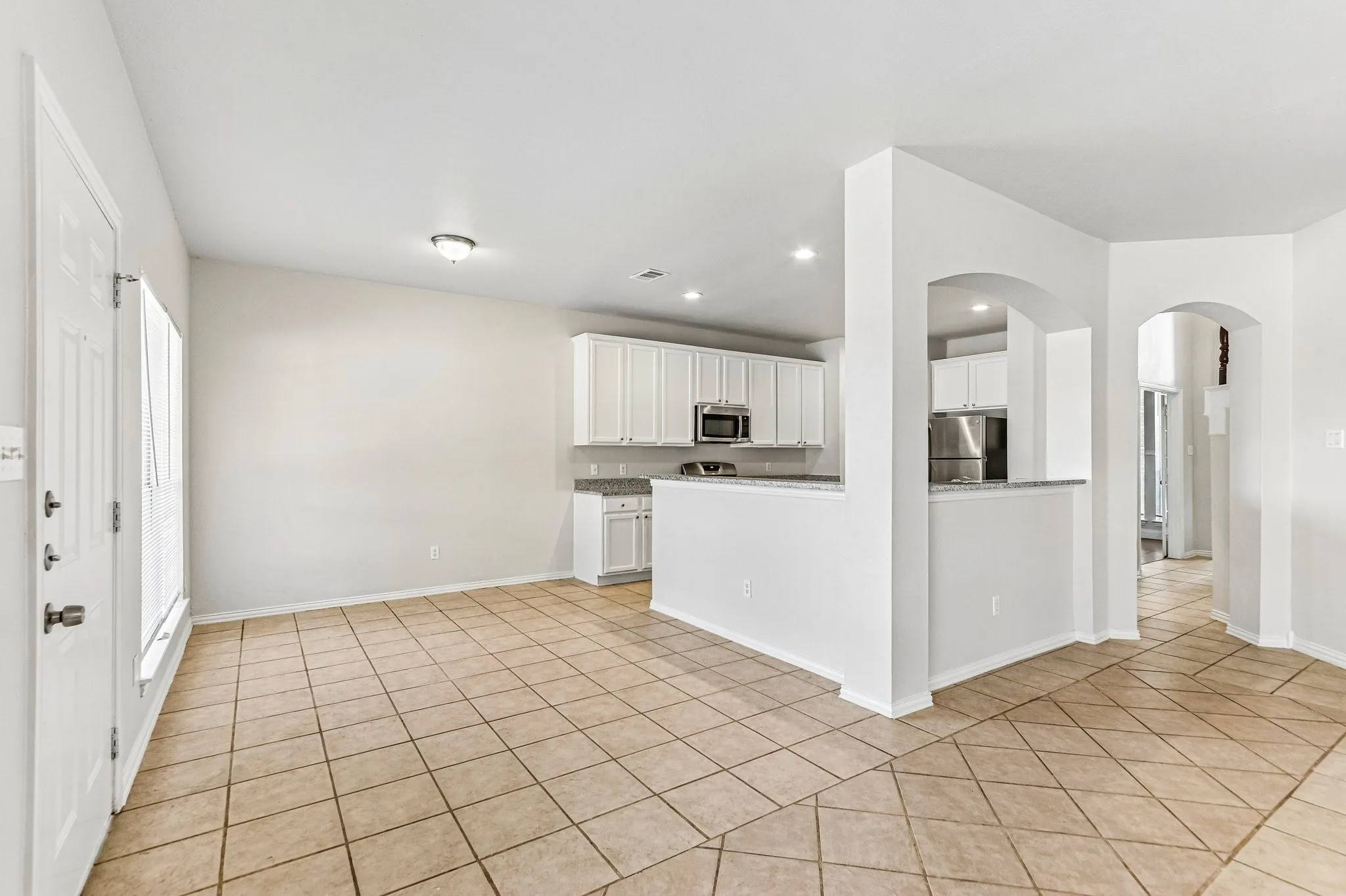 Single Family Residence For Sale in Denton County , 1809 Morning Glory Drive, Corinth, Texas 76210, 4 Bedroom, 3 Bathroom, 2 Garage spaces, 2,659 Sqft, built in 2000, mls#21395575, Real Estate Agent in Corinth, Homes For Sale in Denton county, Homes For Sale in Corinth, Realtor in Corinth Texas, Real Estate Brokerage Independent Realty Texas, Luminita Cordes Realtor
