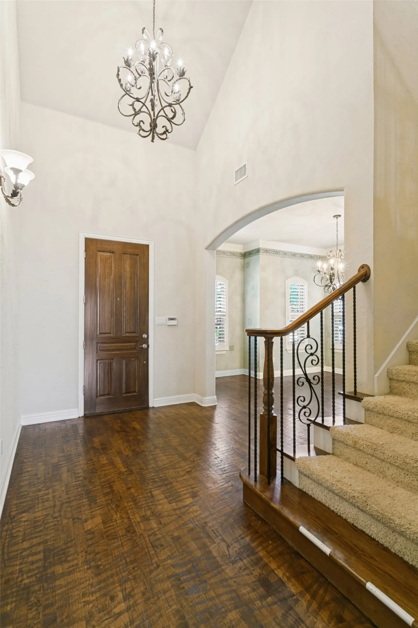 Single Family Residence For Sale in Tarrant County , 13825 E Riviera Drive, Fort Worth, Texas 76028, 4 Bedroom, 3 Bathroom, 3 Garage spaces, 3,631 Sqft, built in 2001, mls#21401099, Real Estate Agent in Fort Worth, Homes For Sale in Tarrant county, Homes For Sale in Fort Worth, Realtor in Fort Worth Texas, Real Estate Brokerage Independent Realty Texas, Luminita Cordes Realtor