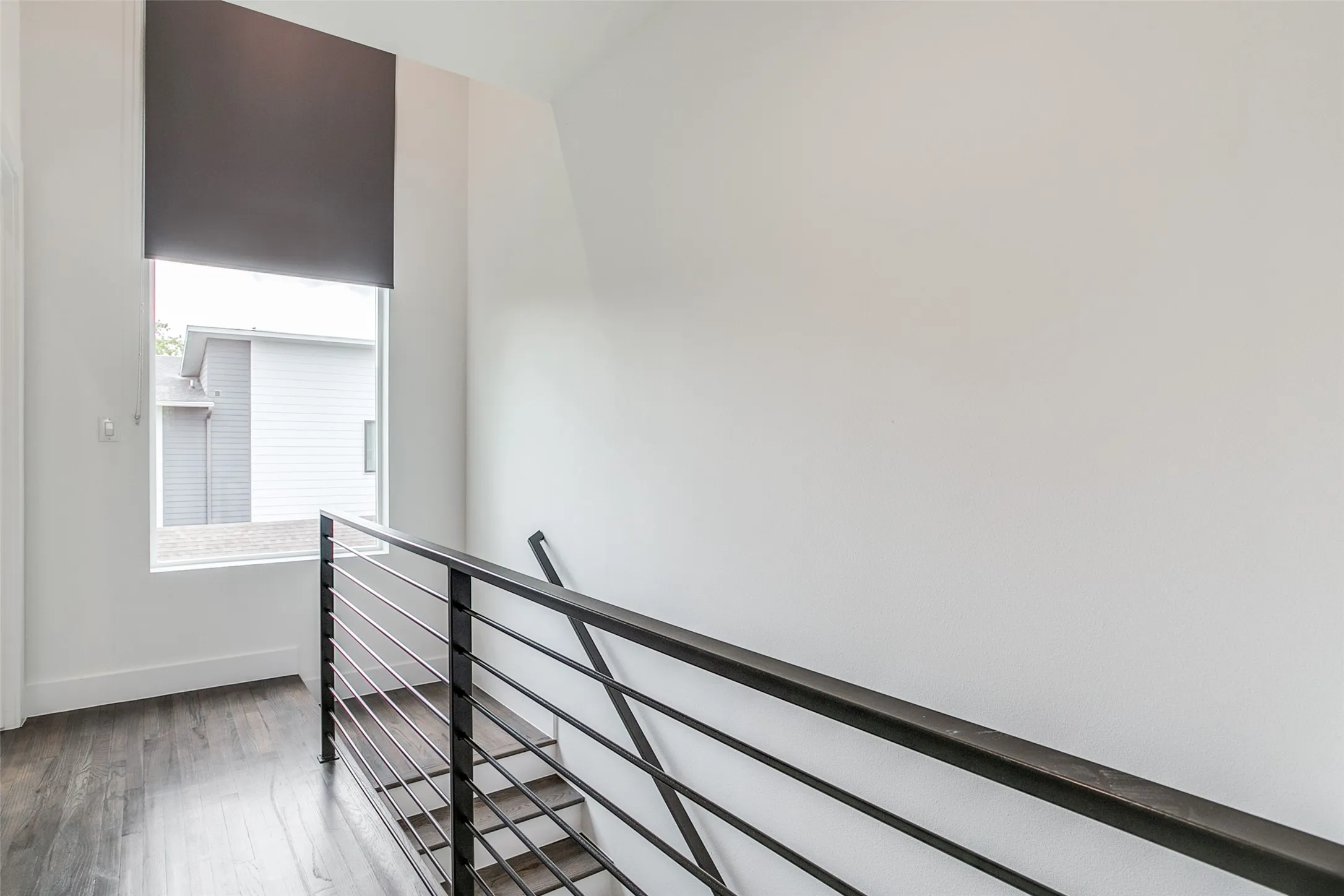 Townhouse For Rent in Dallas County , 5915 Hudson Street 106, Dallas, Texas 75206, 2 Bedroom, 3 Bathroom, 2 Garage spaces, 1,624 Sqft, built in 2022, mls#21401160, Real Estate Agent in Dallas, Homes For Rent in Dallas county, Homes For Rent in Dallas, Realtor in Dallas Texas, Real Estate Brokerage Independent Realty Texas, Luminita Cordes Realtor