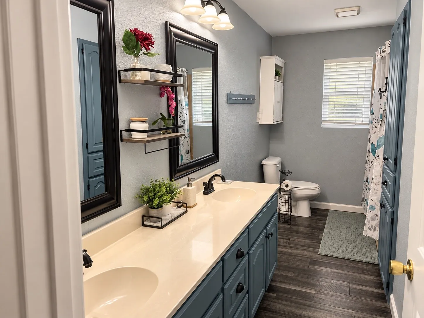 Single Family Residence For Sale in Palo Pinto County , 3001 S Murco Drive, Mineral Wells, Texas 76067, 3 Bedroom, 2 Bathroom, 2 Garage spaces, 2,258 Sqft, built in 1977, mls#21399358, Real Estate Agent in Mineral Wells, Homes For Sale in Palo Pinto county, Homes For Sale in Mineral Wells, Realtor in Mineral Wells Texas, Real Estate Brokerage Independent Realty Texas, Luminita Cordes Realtor