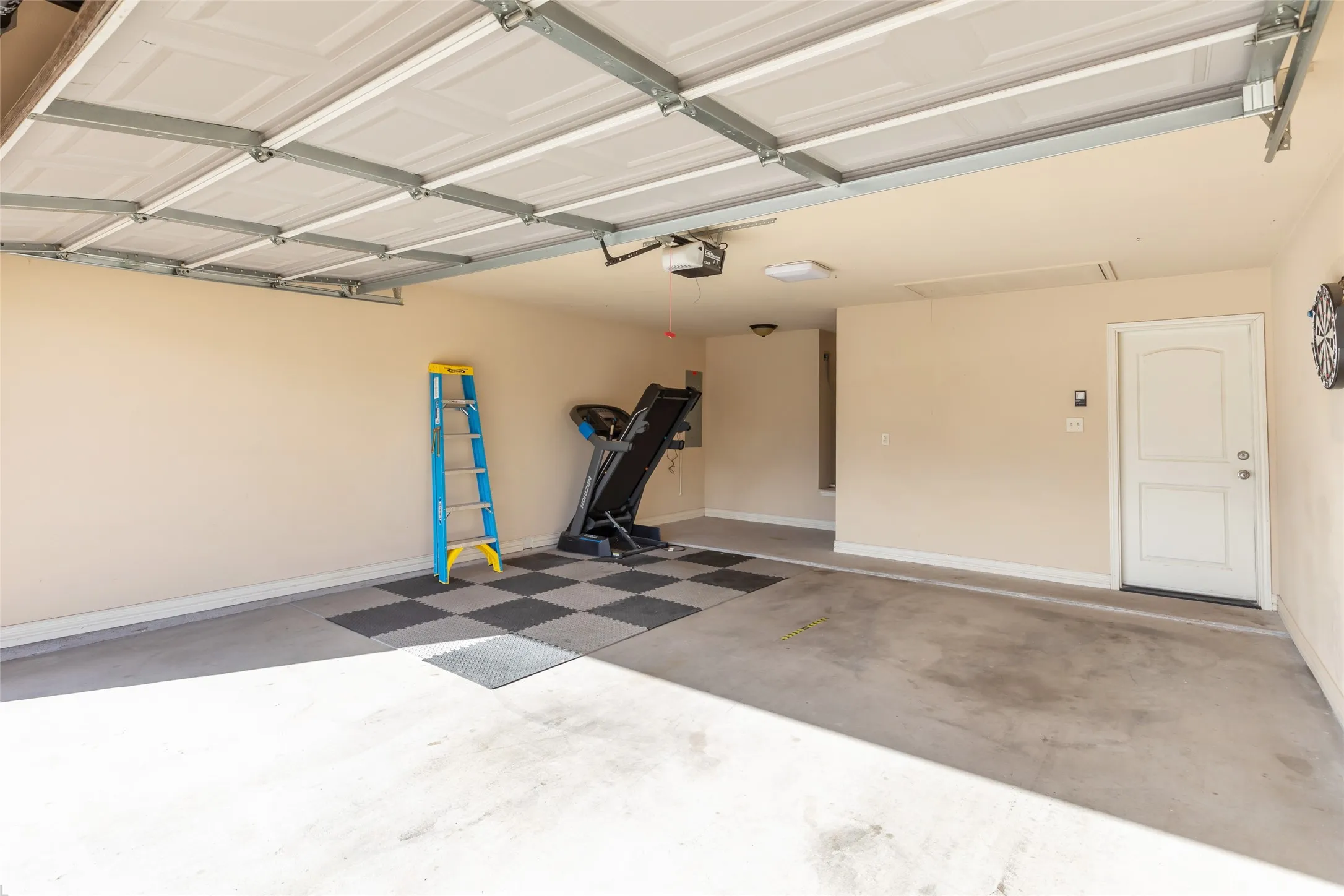 Single Family Residence For Sale in Taylor County , 5142 Spring Creek Road, Abilene, Texas 79602, 4 Bedroom, 2 Bathroom, 2 Garage spaces, 1,751 Sqft, built in 2013, mls#21401162, Real Estate Agent in Abilene, Homes For Sale in Taylor county, Homes For Sale in Abilene, Realtor in Abilene Texas, Real Estate Brokerage Independent Realty Texas, Luminita Cordes Realtor