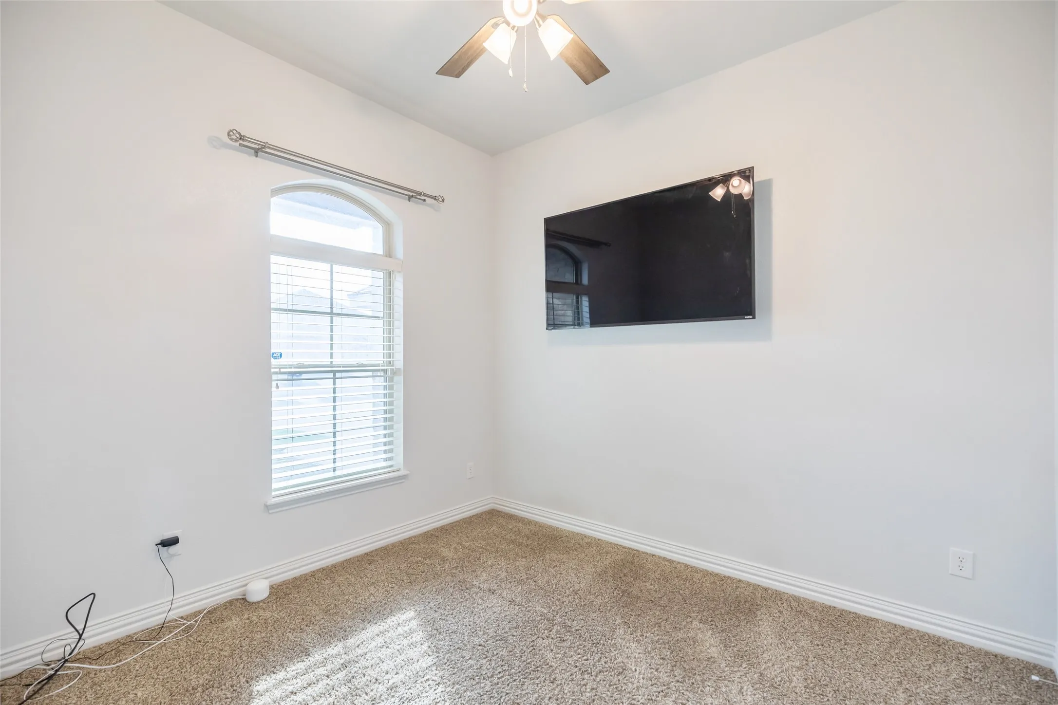 Single Family Residence For Sale in Taylor County , 5142 Spring Creek Road, Abilene, Texas 79602, 4 Bedroom, 2 Bathroom, 2 Garage spaces, 1,751 Sqft, built in 2013, mls#21401162, Real Estate Agent in Abilene, Homes For Sale in Taylor county, Homes For Sale in Abilene, Realtor in Abilene Texas, Real Estate Brokerage Independent Realty Texas, Luminita Cordes Realtor