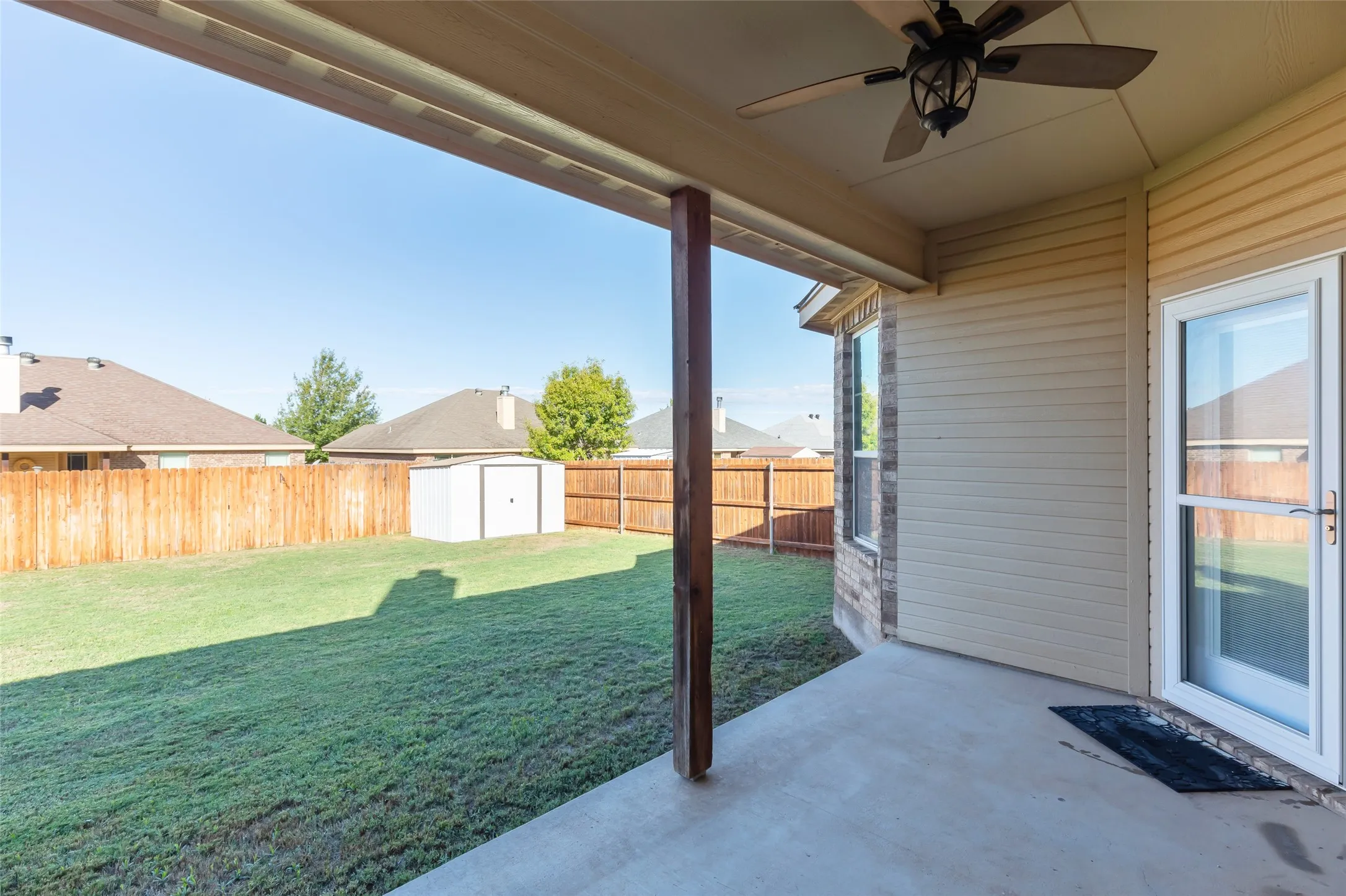 Single Family Residence For Sale in Taylor County , 5142 Spring Creek Road, Abilene, Texas 79602, 4 Bedroom, 2 Bathroom, 2 Garage spaces, 1,751 Sqft, built in 2013, mls#21401162, Real Estate Agent in Abilene, Homes For Sale in Taylor county, Homes For Sale in Abilene, Realtor in Abilene Texas, Real Estate Brokerage Independent Realty Texas, Luminita Cordes Realtor