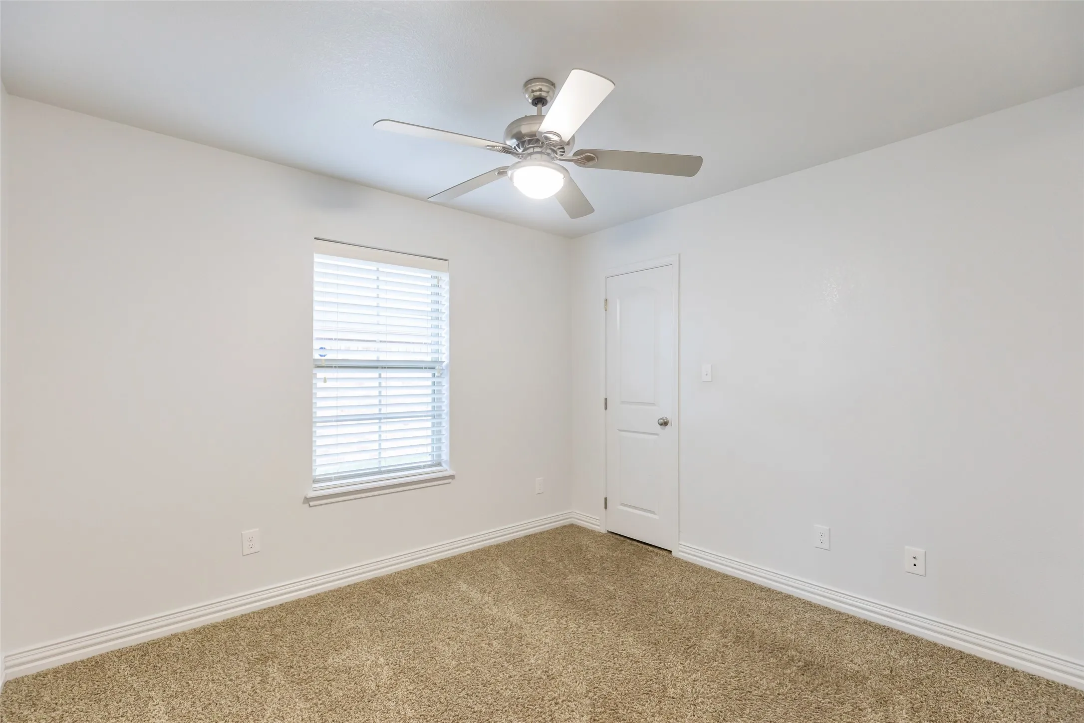 Single Family Residence For Sale in Taylor County , 5142 Spring Creek Road, Abilene, Texas 79602, 4 Bedroom, 2 Bathroom, 2 Garage spaces, 1,751 Sqft, built in 2013, mls#21401162, Real Estate Agent in Abilene, Homes For Sale in Taylor county, Homes For Sale in Abilene, Realtor in Abilene Texas, Real Estate Brokerage Independent Realty Texas, Luminita Cordes Realtor