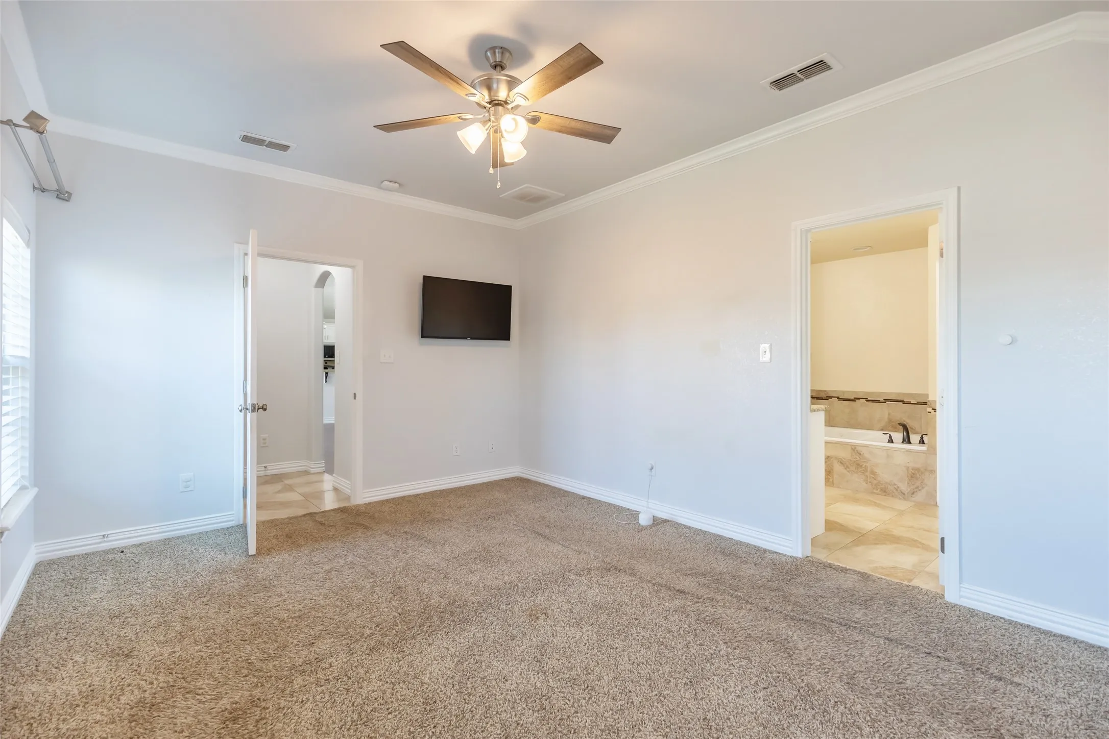 Single Family Residence For Sale in Taylor County , 5142 Spring Creek Road, Abilene, Texas 79602, 4 Bedroom, 2 Bathroom, 2 Garage spaces, 1,751 Sqft, built in 2013, mls#21401162, Real Estate Agent in Abilene, Homes For Sale in Taylor county, Homes For Sale in Abilene, Realtor in Abilene Texas, Real Estate Brokerage Independent Realty Texas, Luminita Cordes Realtor