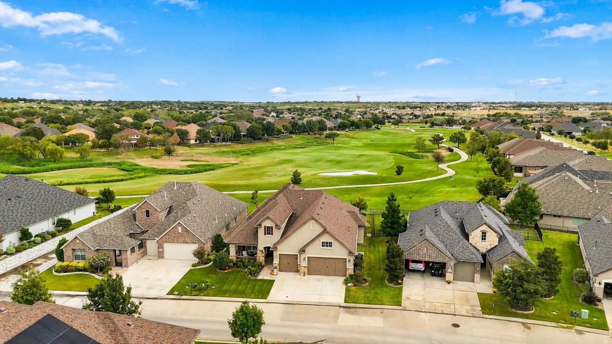 Single Family Residence For Sale in Denton County , 9713 Arkose Drive, Denton, Texas 76207, 2 Bedroom, 3 Bathroom, 3 Garage spaces, 2,809 Sqft, built in 2019, mls#21399355, Real Estate Agent in Denton, Homes For Sale in Denton county, Homes For Sale in Denton, Realtor in Denton Texas, Real Estate Brokerage Independent Realty Texas, Luminita Cordes Realtor