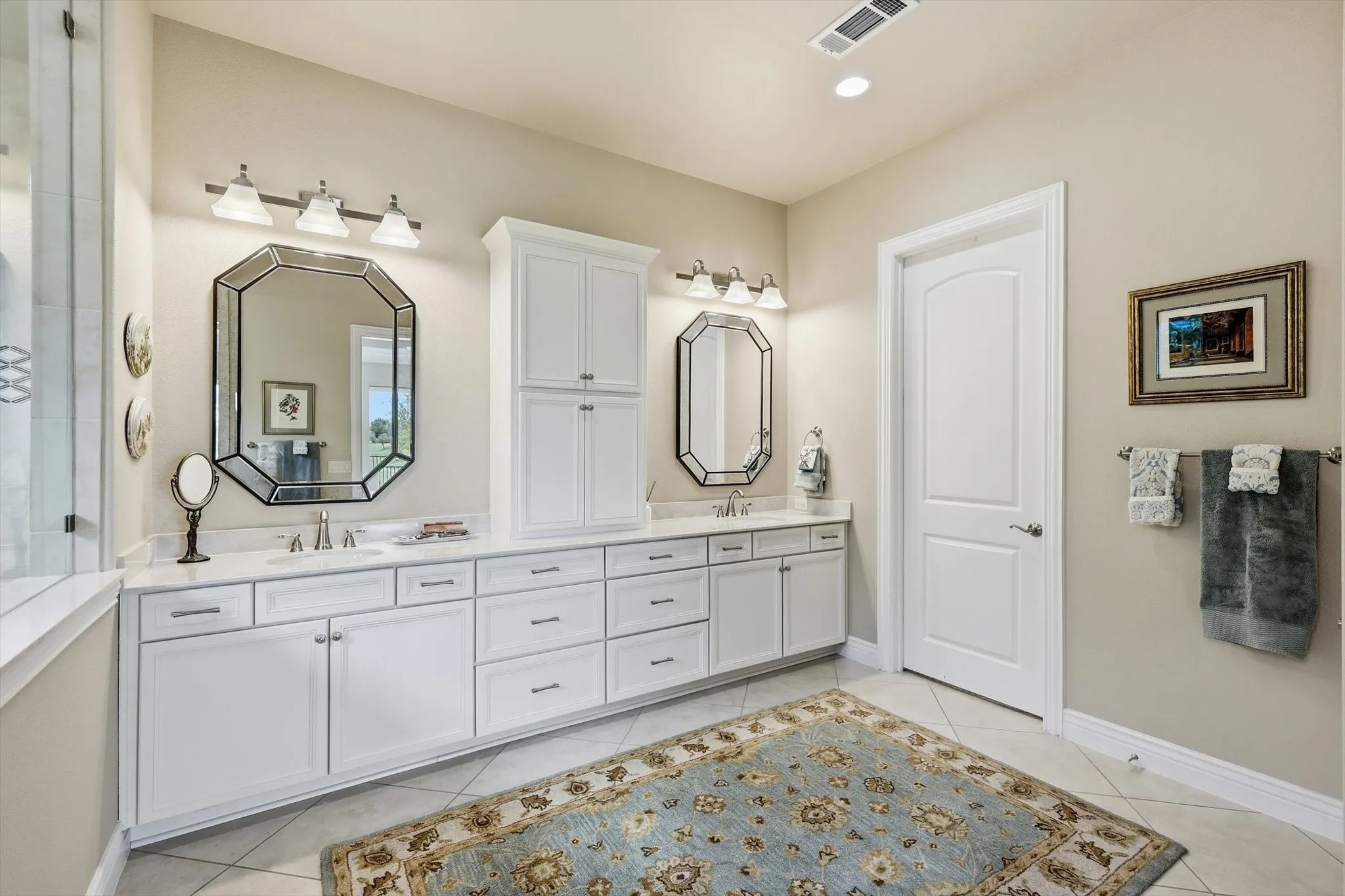 Single Family Residence For Sale in Denton County , 9713 Arkose Drive, Denton, Texas 76207, 2 Bedroom, 3 Bathroom, 3 Garage spaces, 2,809 Sqft, built in 2019, mls#21399355, Real Estate Agent in Denton, Homes For Sale in Denton county, Homes For Sale in Denton, Realtor in Denton Texas, Real Estate Brokerage Independent Realty Texas, Luminita Cordes Realtor