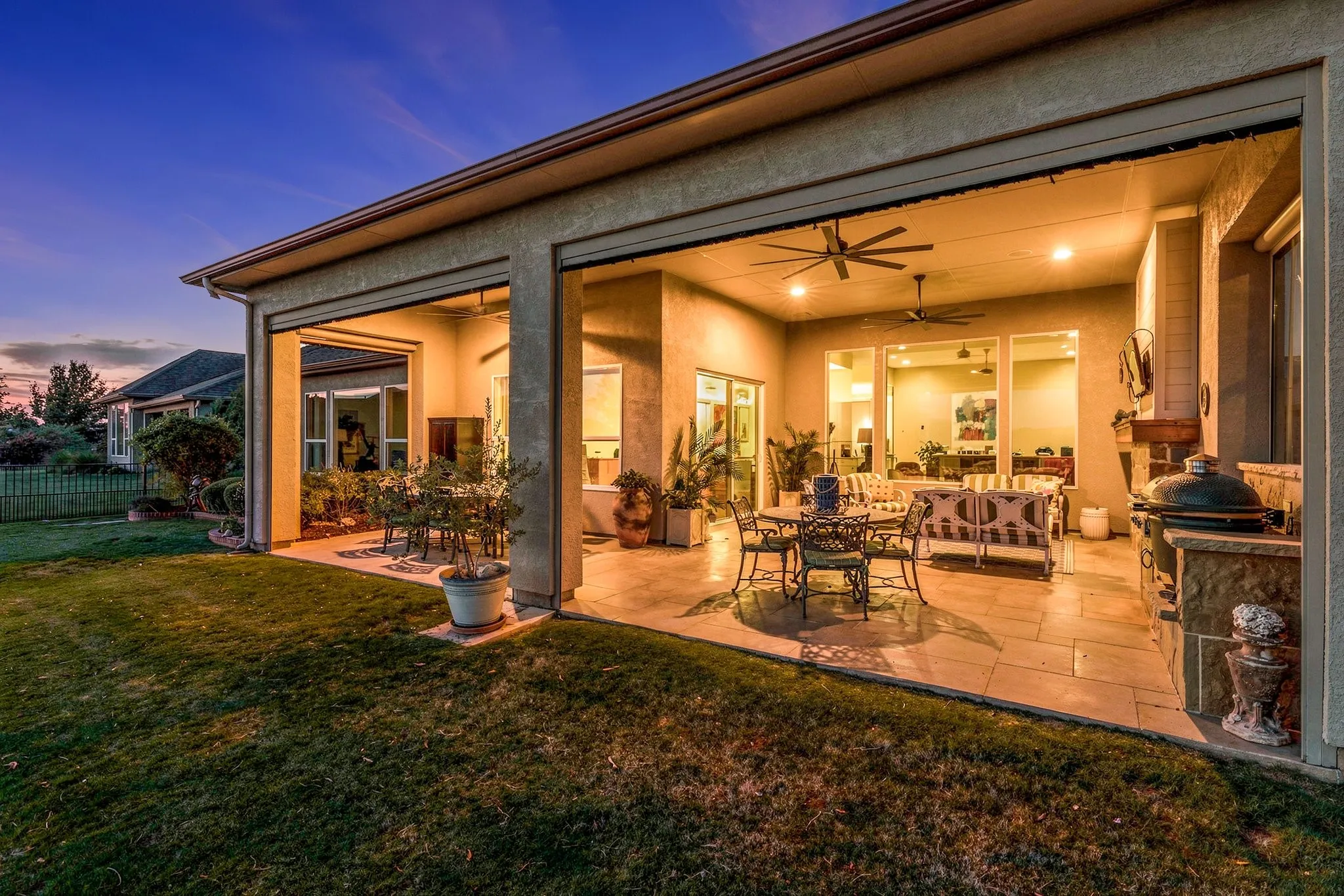 Single Family Residence For Sale in Denton County , 9713 Arkose Drive, Denton, Texas 76207, 2 Bedroom, 3 Bathroom, 3 Garage spaces, 2,809 Sqft, built in 2019, mls#21399355, Real Estate Agent in Denton, Homes For Sale in Denton county, Homes For Sale in Denton, Realtor in Denton Texas, Real Estate Brokerage Independent Realty Texas, Luminita Cordes Realtor