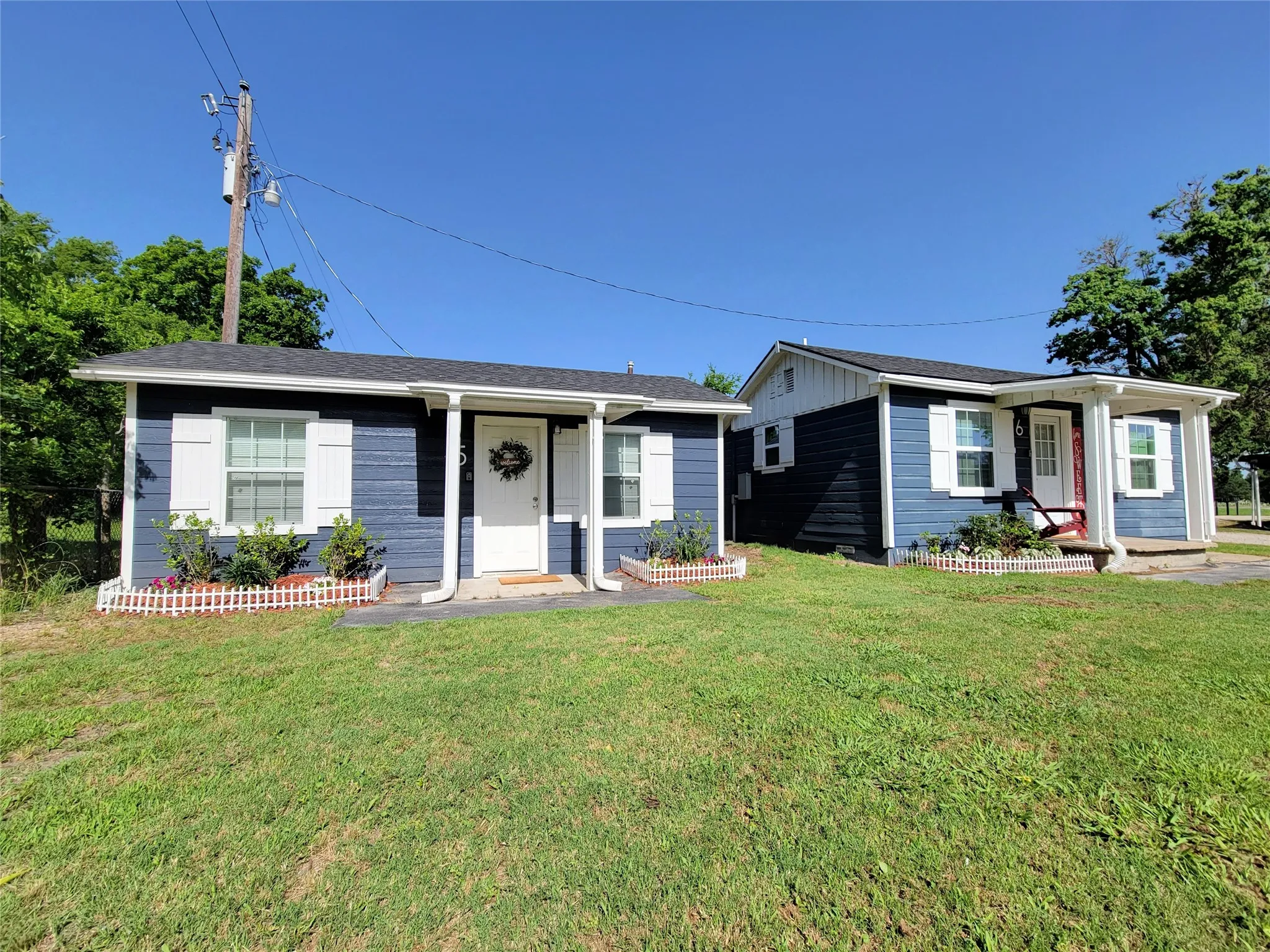 Single Family Residence For Rent in Hunt County , 1901 E State Highway 276 5, West Tawakoni, Texas 75474, 1 Bedroom, 1 Bathroom, Garage spaces, 351 Sqft, built in 1982, mls#21401165, Real Estate Agent in West Tawakoni, Homes For Rent in Hunt county, Homes For Rent in West Tawakoni, Realtor in West Tawakoni Texas, Real Estate Brokerage Independent Realty Texas, Luminita Cordes Realtor
