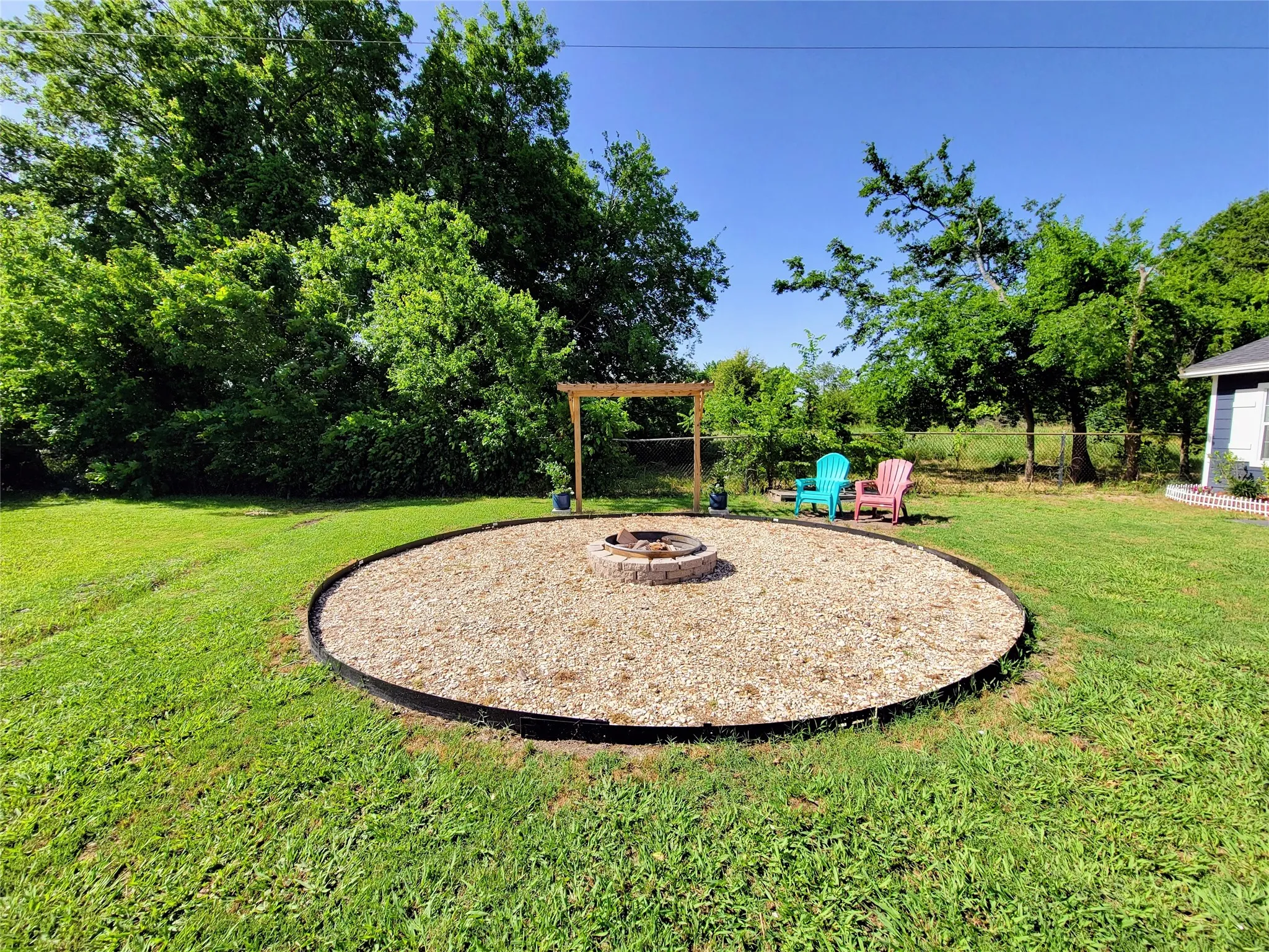 Single Family Residence For Rent in Hunt County , 1901 E State Highway 276 5, West Tawakoni, Texas 75474, 1 Bedroom, 1 Bathroom, Garage spaces, 351 Sqft, built in 1982, mls#21401165, Real Estate Agent in West Tawakoni, Homes For Rent in Hunt county, Homes For Rent in West Tawakoni, Realtor in West Tawakoni Texas, Real Estate Brokerage Independent Realty Texas, Luminita Cordes Realtor