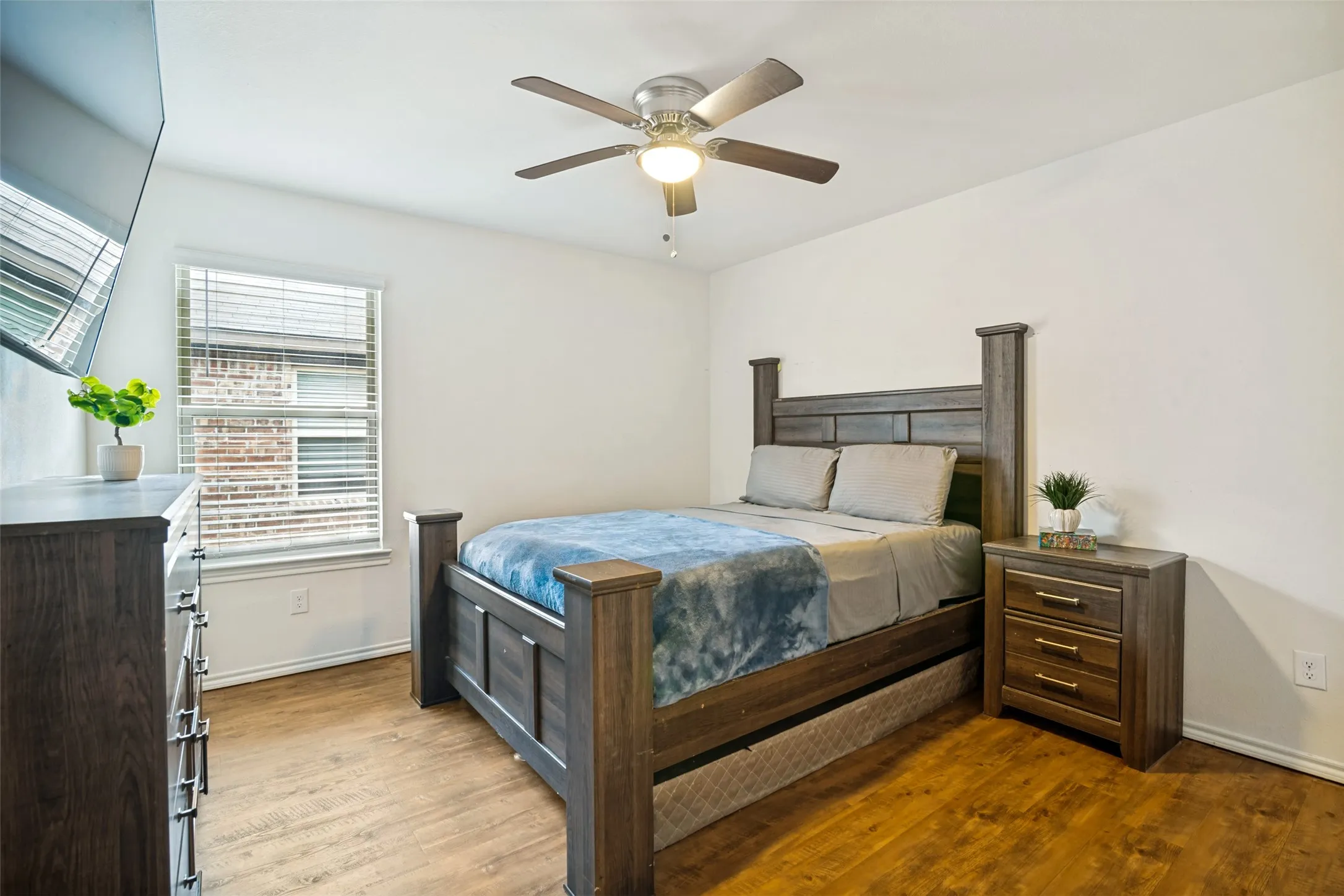 Single Family Residence For Sale in Hunt County , 2944 Shoemaker Drive, Royse City, Texas 75189, 4 Bedroom, 2 Bathroom, 2 Garage spaces, 1,917 Sqft, built in 2022, mls#21397726, Real Estate Agent in Royse City, Homes For Sale in Hunt county, Homes For Sale in Royse City, Realtor in Royse City Texas, Real Estate Brokerage Independent Realty Texas, Luminita Cordes Realtor