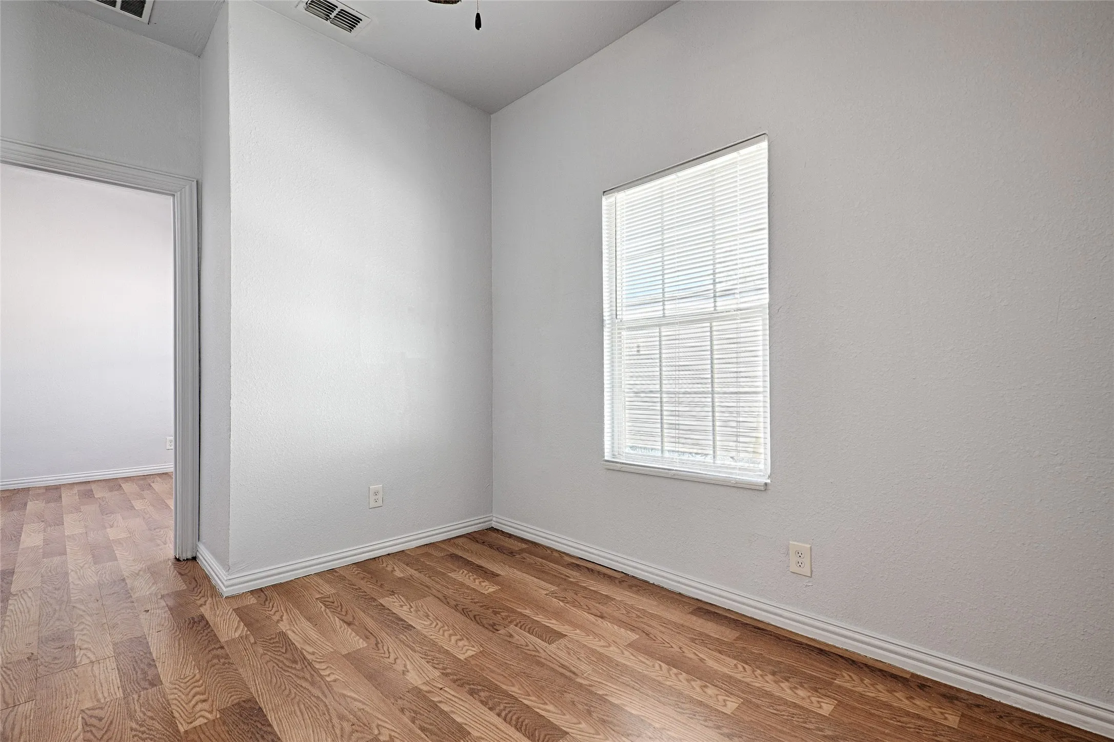 Apartment For Sale in Dallas County , 3020 South Boulevard 6, Dallas, Texas 75215, 10 Bedroom, 6 Bathroom, Garage spaces, 0 Sqft, built in 1931, mls#21400396, Real Estate Agent in Dallas, Homes For Sale in Dallas county, Homes For Sale in Dallas, Realtor in Dallas Texas, Real Estate Brokerage Independent Realty Texas, Luminita Cordes Realtor