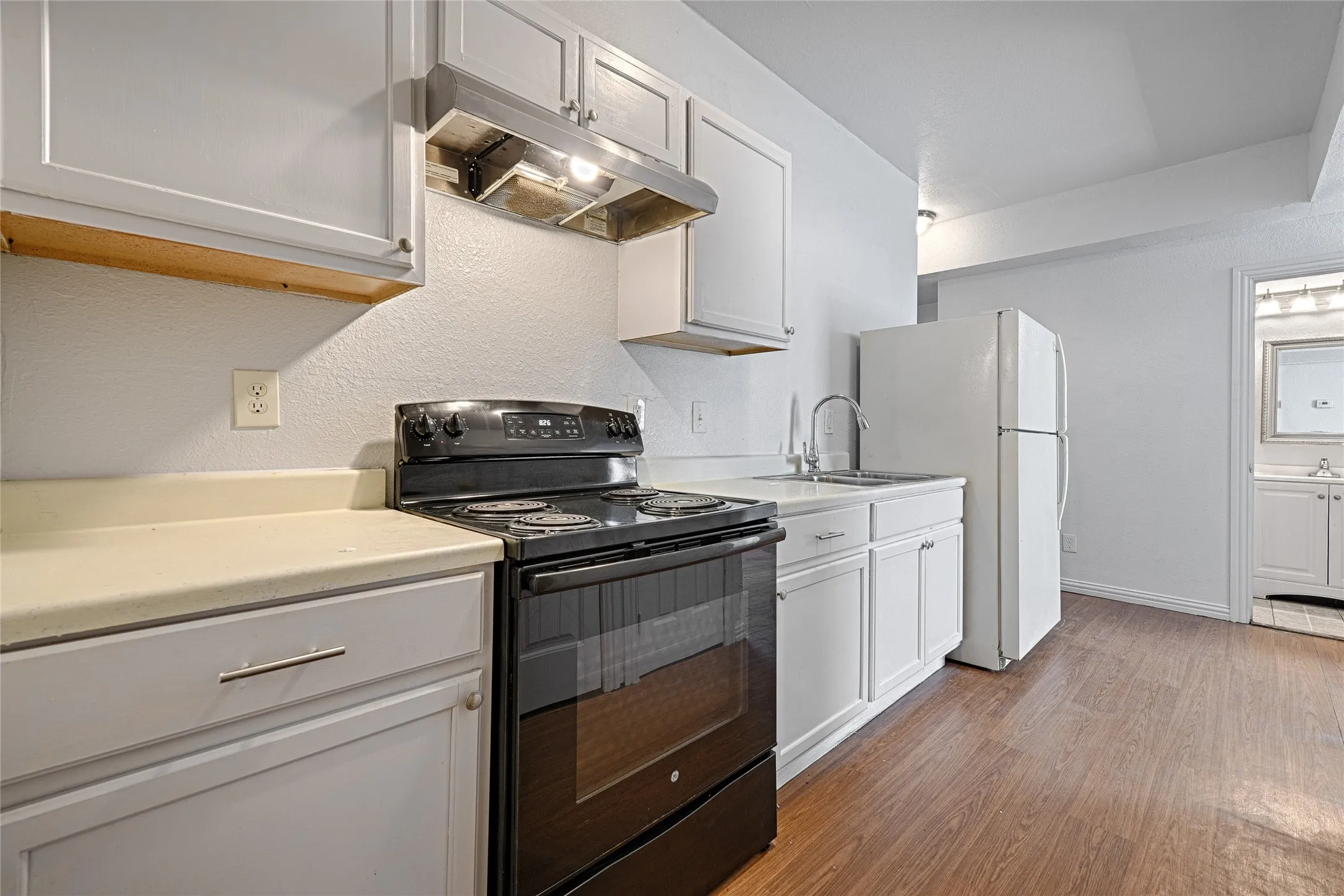 Apartment For Sale in Dallas County , 3020 South Boulevard 6, Dallas, Texas 75215, 10 Bedroom, 6 Bathroom, Garage spaces, 0 Sqft, built in 1931, mls#21400396, Real Estate Agent in Dallas, Homes For Sale in Dallas county, Homes For Sale in Dallas, Realtor in Dallas Texas, Real Estate Brokerage Independent Realty Texas, Luminita Cordes Realtor