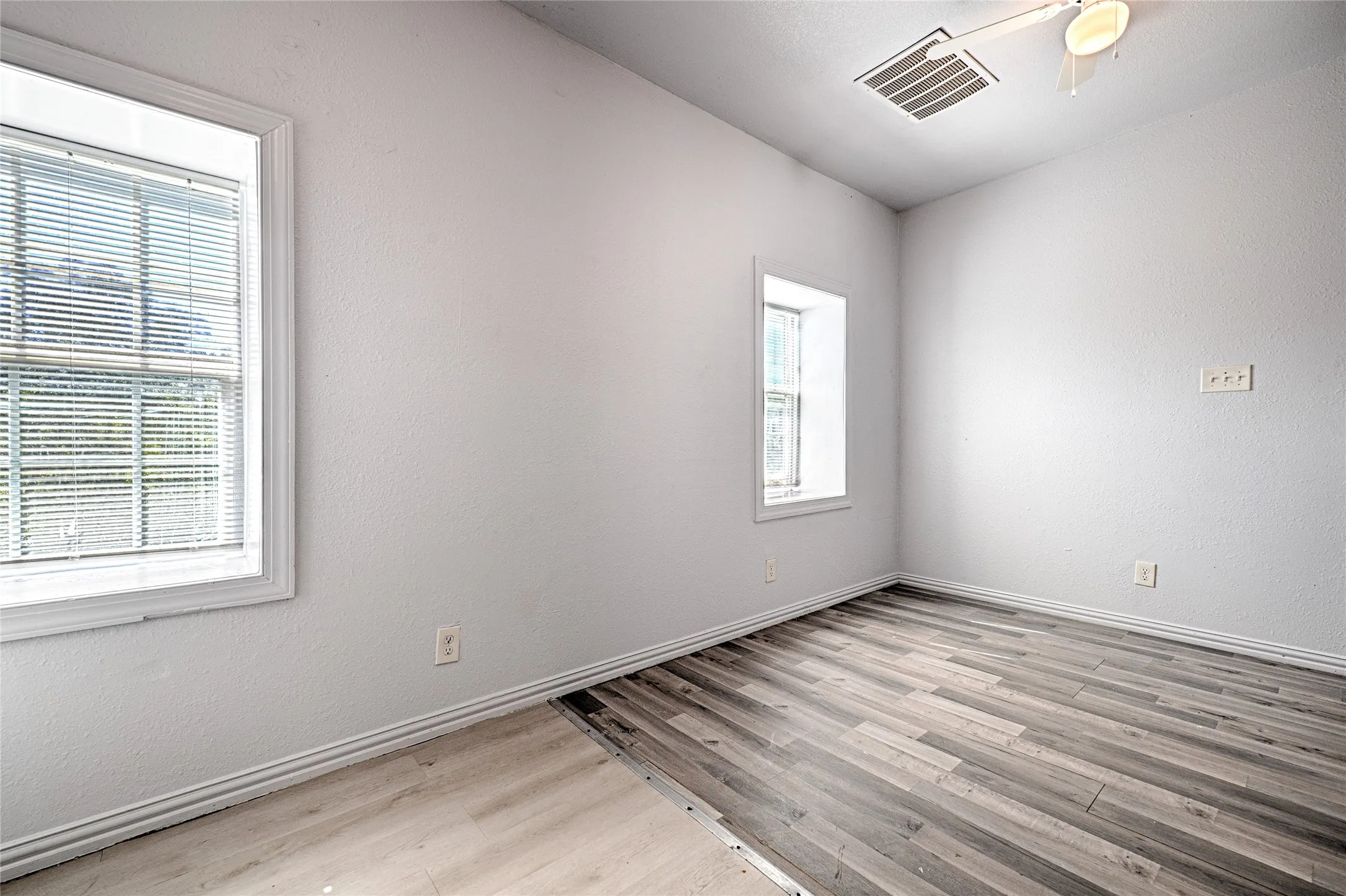 Apartment For Sale in Dallas County , 3020 South Boulevard 6, Dallas, Texas 75215, 10 Bedroom, 6 Bathroom, Garage spaces, 0 Sqft, built in 1931, mls#21400396, Real Estate Agent in Dallas, Homes For Sale in Dallas county, Homes For Sale in Dallas, Realtor in Dallas Texas, Real Estate Brokerage Independent Realty Texas, Luminita Cordes Realtor