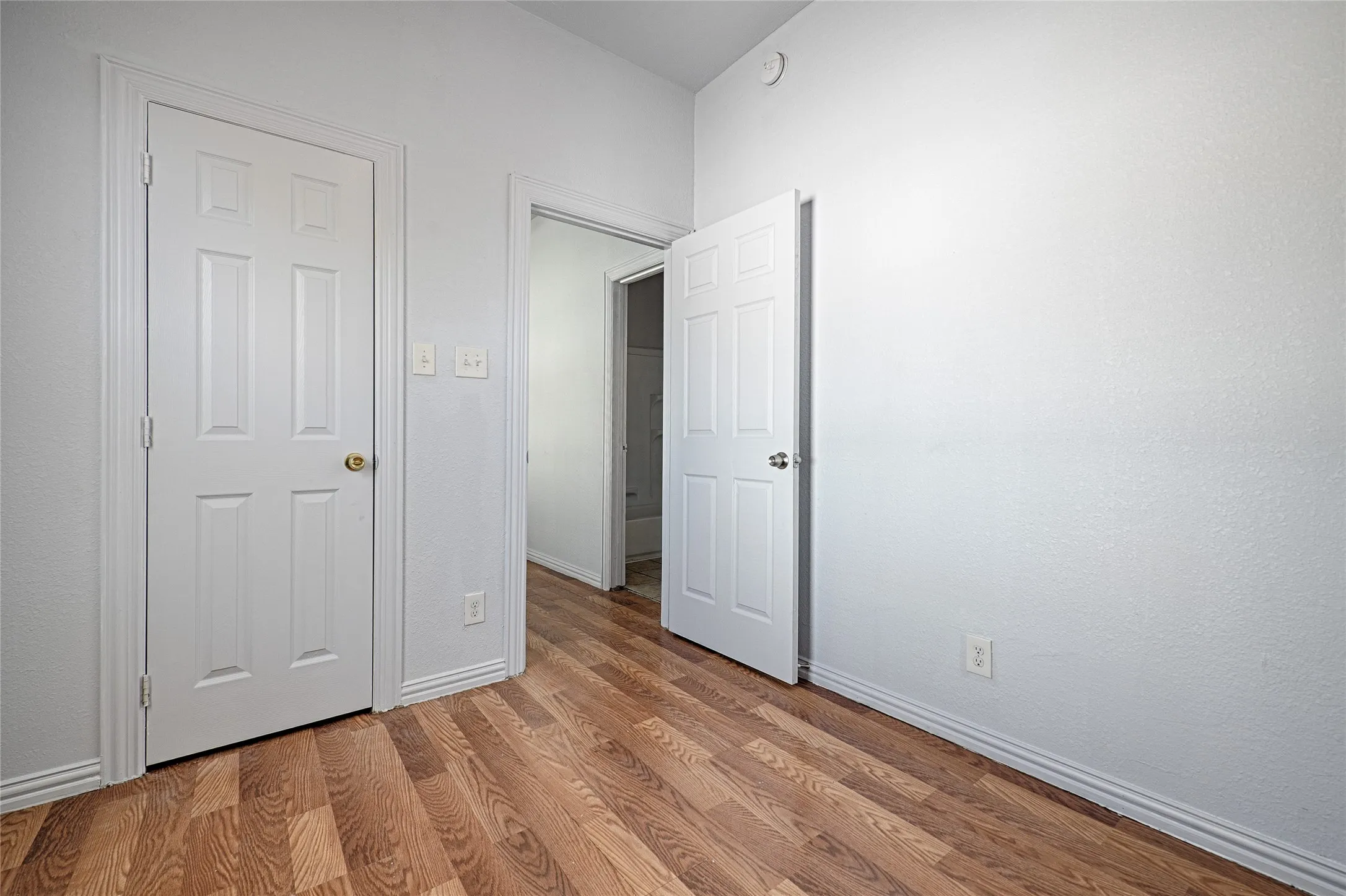 Apartment For Sale in Dallas County , 3020 South Boulevard 6, Dallas, Texas 75215, 10 Bedroom, 6 Bathroom, Garage spaces, 0 Sqft, built in 1931, mls#21400396, Real Estate Agent in Dallas, Homes For Sale in Dallas county, Homes For Sale in Dallas, Realtor in Dallas Texas, Real Estate Brokerage Independent Realty Texas, Luminita Cordes Realtor