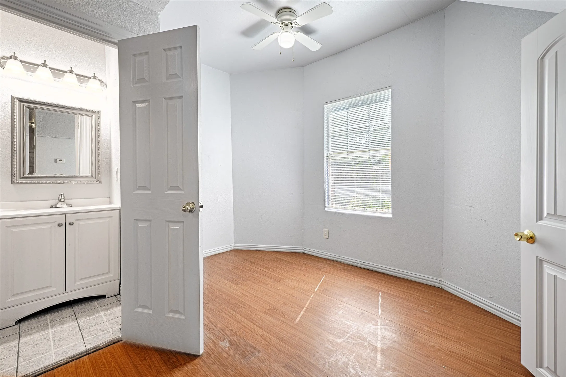 Apartment For Sale in Dallas County , 3020 South Boulevard 6, Dallas, Texas 75215, 10 Bedroom, 6 Bathroom, Garage spaces, 0 Sqft, built in 1931, mls#21400396, Real Estate Agent in Dallas, Homes For Sale in Dallas county, Homes For Sale in Dallas, Realtor in Dallas Texas, Real Estate Brokerage Independent Realty Texas, Luminita Cordes Realtor