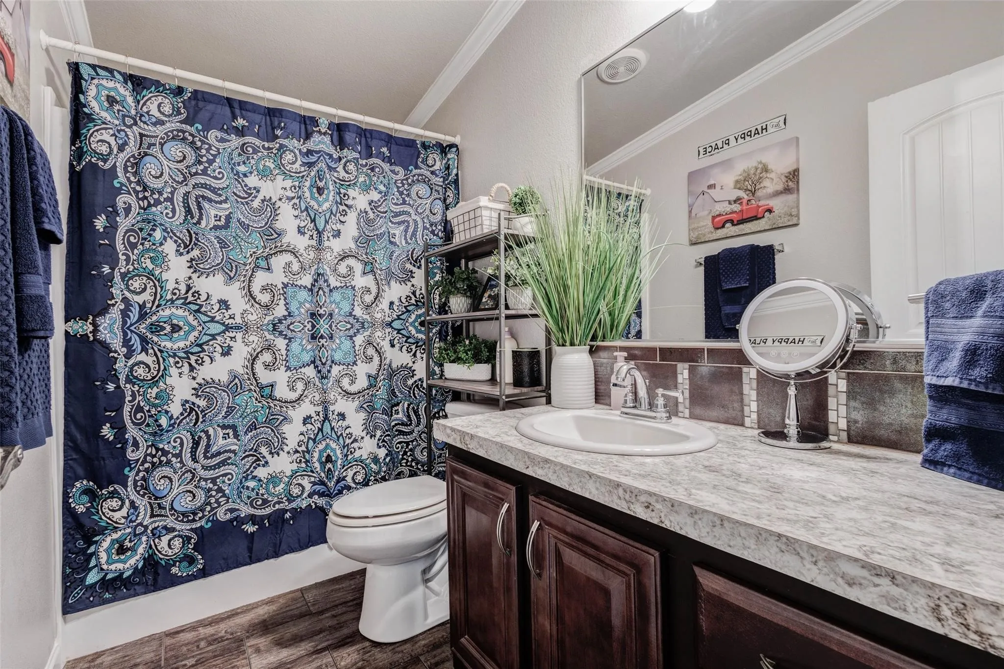 2nd Bathroom