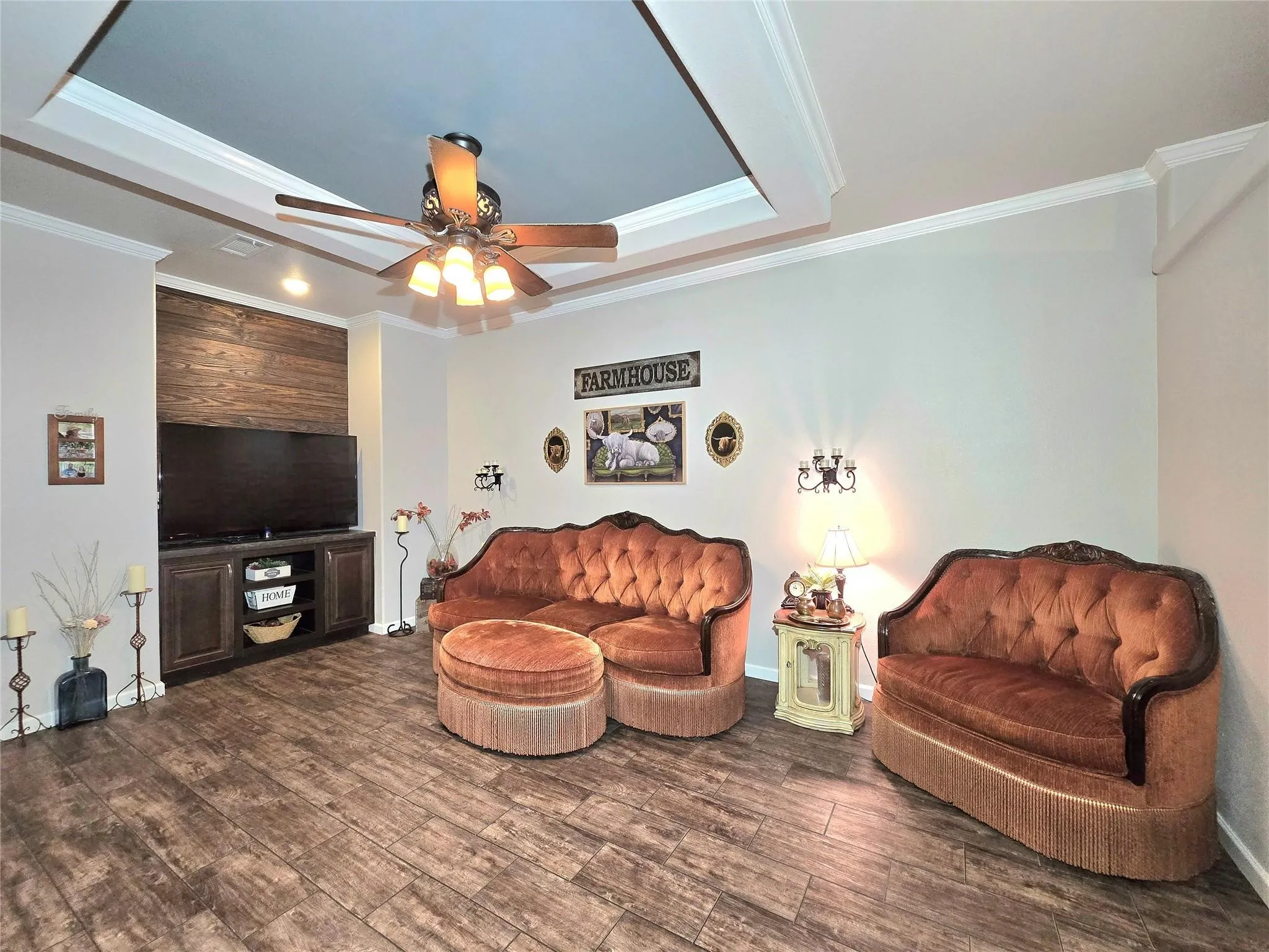 2nd Living Room