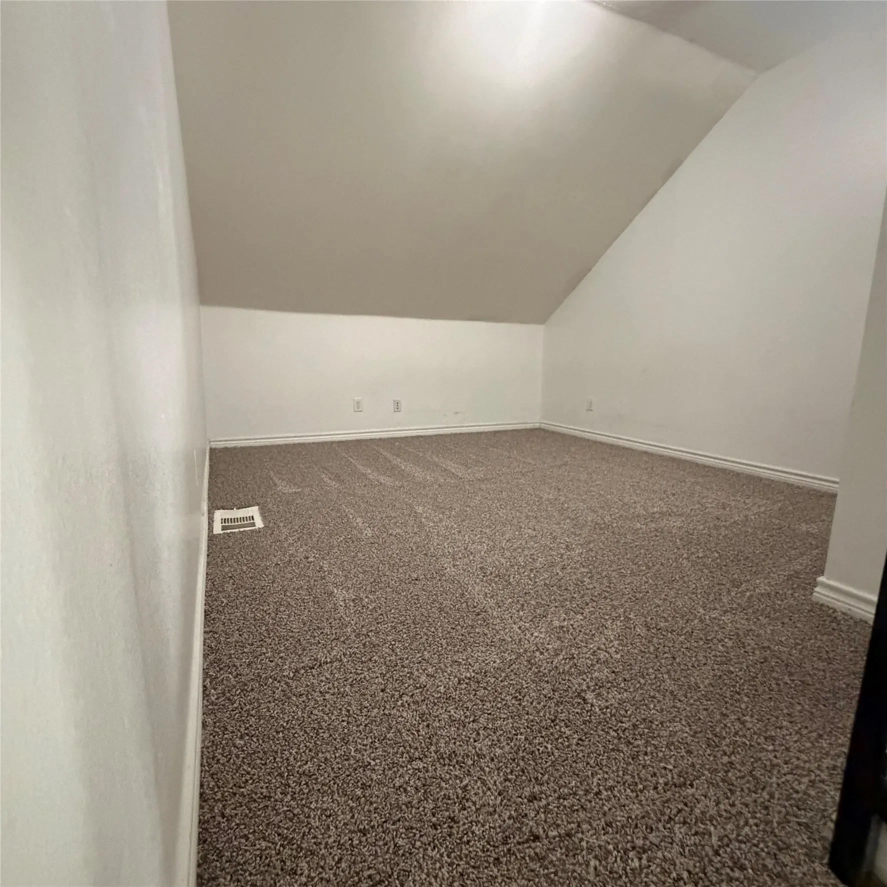 Condominium For Rent in Dallas County , 9829 Walnut Street O208, Dallas, Texas 75243, 3 Bedroom, 1 Bathroom, Garage spaces, 931 Sqft, built in 2015, mls#21389515, Real Estate Agent in Dallas, Homes For Rent in Dallas county, Homes For Rent in Dallas, Realtor in Dallas Texas, Real Estate Brokerage Independent Realty Texas, Luminita Cordes Realtor