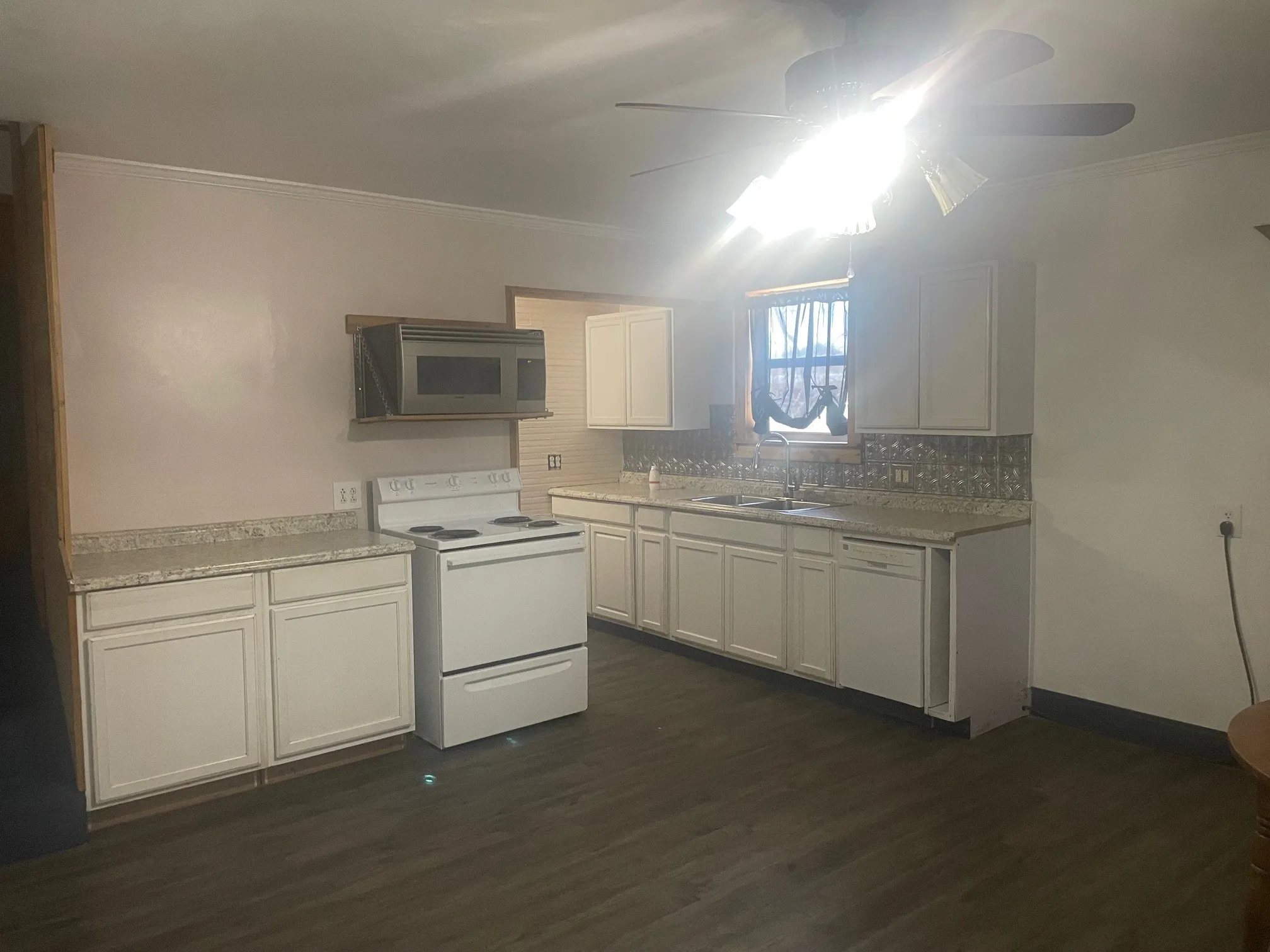 Single Family Residence For Sale in Wise County , 511 Denver Street, Alvord, Texas 76225, 1 Bedroom, 1 Bathroom, Garage spaces, 1,000 Sqft, built in 1996, mls#21401178, Real Estate Agent in Alvord, Homes For Sale in Wise county, Homes For Sale in Alvord, Realtor in Alvord Texas, Real Estate Brokerage Independent Realty Texas, Luminita Cordes Realtor