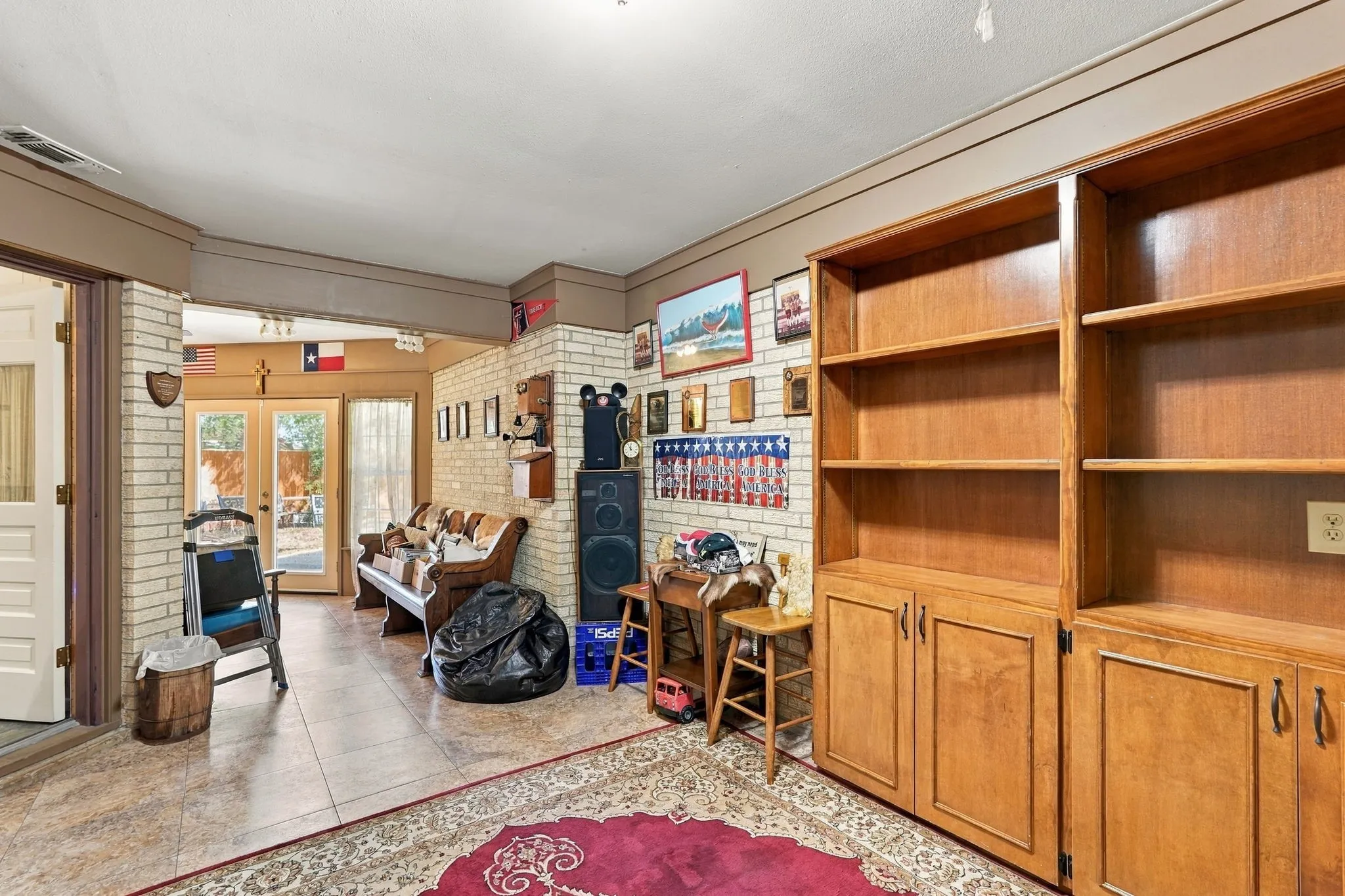 Single Family Residence For Sale in Taylor County , 4333 Caprock Road, Abilene, Texas 79606, 4 Bedroom, 2 Bathroom, 2 Garage spaces, 2,737 Sqft, built in 1966, mls#21400427, Real Estate Agent in Abilene, Homes For Sale in Taylor county, Homes For Sale in Abilene, Realtor in Abilene Texas, Real Estate Brokerage Independent Realty Texas, Luminita Cordes Realtor