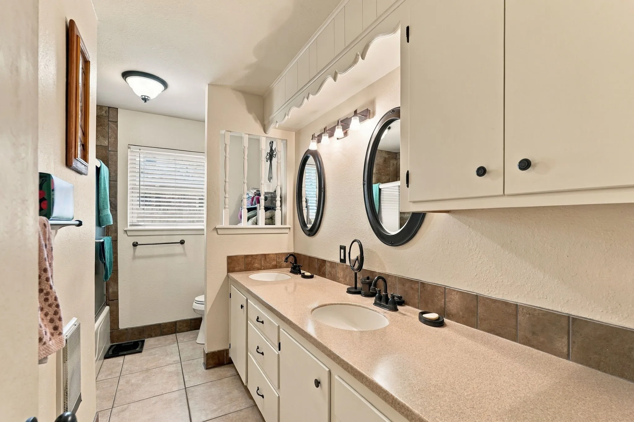 Single Family Residence For Sale in Taylor County , 4333 Caprock Road, Abilene, Texas 79606, 4 Bedroom, 2 Bathroom, 2 Garage spaces, 2,737 Sqft, built in 1966, mls#21400427, Real Estate Agent in Abilene, Homes For Sale in Taylor county, Homes For Sale in Abilene, Realtor in Abilene Texas, Real Estate Brokerage Independent Realty Texas, Luminita Cordes Realtor