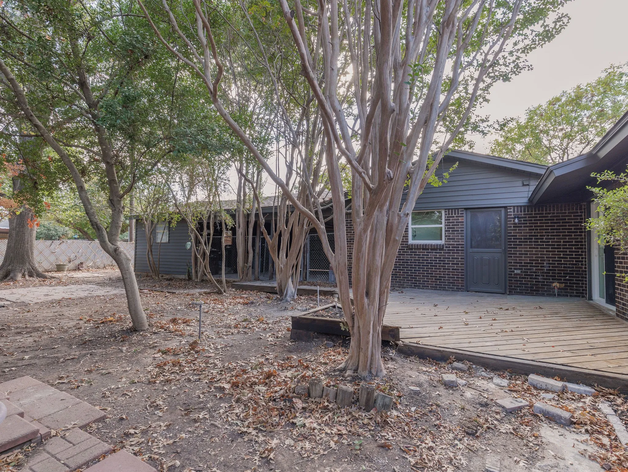 Single Family Residence For Sale in Tarrant County , 6700 Karen Drive, North Richland Hills, Texas 76180, 3 Bedroom, 2 Bathroom, Garage spaces, 1,636 Sqft, built in 1961, mls#21400591, Real Estate Agent in North Richland Hills, Homes For Sale in Tarrant county, Homes For Sale in North Richland Hills, Realtor in North Richland Hills Texas, Real Estate Brokerage Independent Realty Texas, Luminita Cordes Realtor