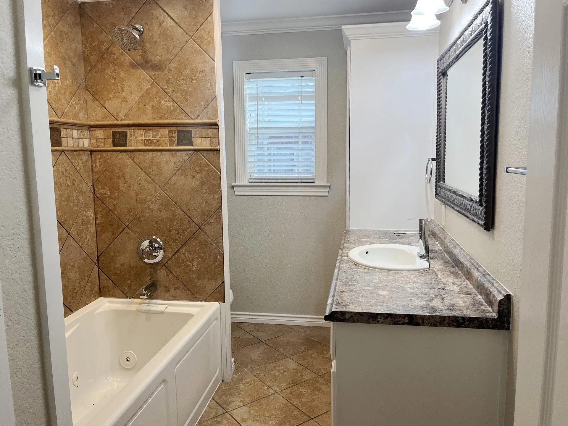 Single Family Residence For Sale in Lamar County , 615 E Fairview Street, Blossom, Texas 75416, 3 Bedroom, 2 Bathroom, Garage spaces, 1,644 Sqft, built in 0, mls#21401164, Real Estate Agent in Blossom, Homes For Sale in Lamar county, Homes For Sale in Blossom, Realtor in Blossom Texas, Real Estate Brokerage Independent Realty Texas, Luminita Cordes Realtor