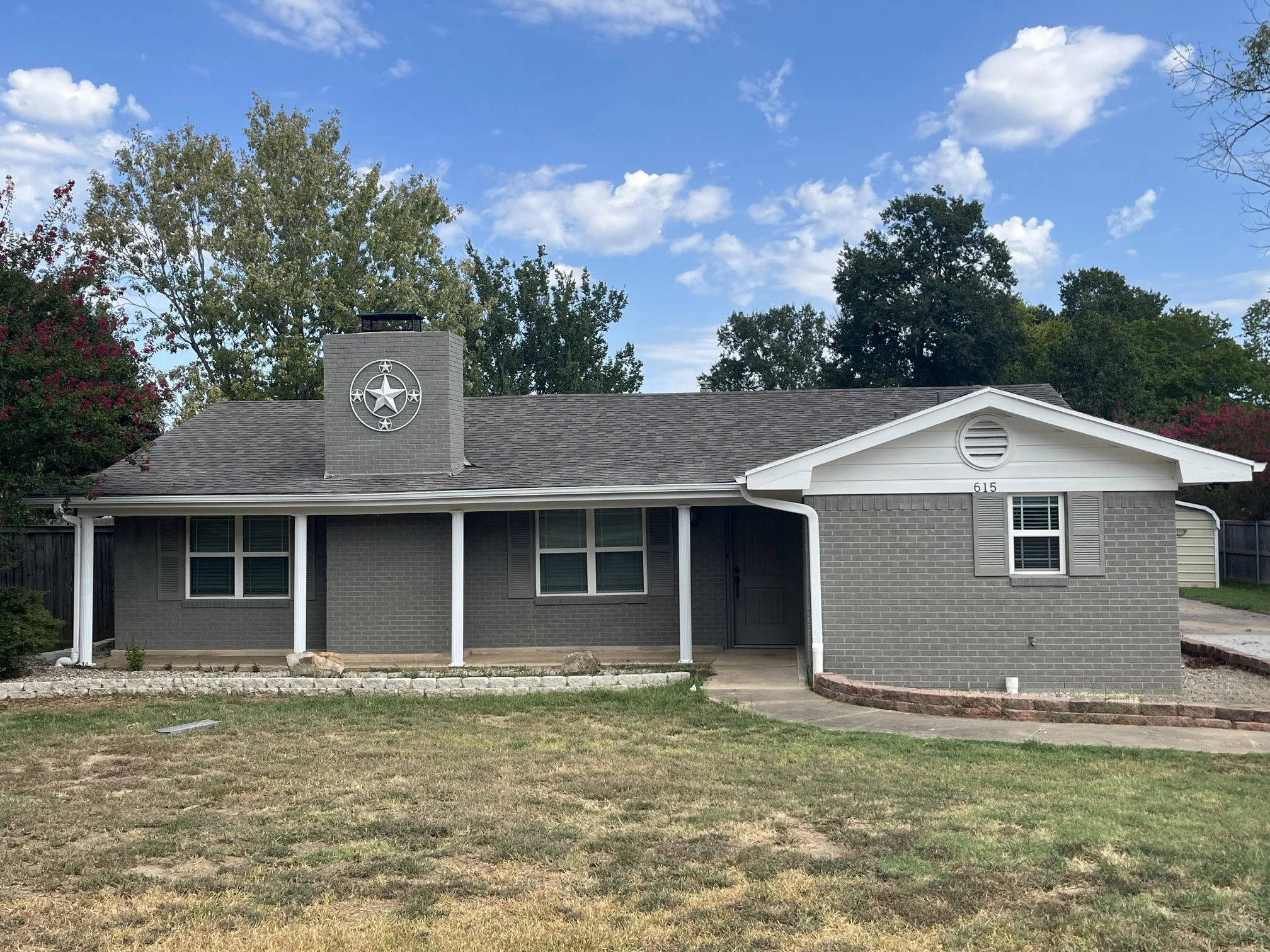 Single Family Residence For Sale in Lamar County , 615 E Fairview Street, Blossom, Texas 75416, 3 Bedroom, 2 Bathroom, Garage spaces, 1,644 Sqft, built in 0, mls#21401164, Real Estate Agent in Blossom, Homes For Sale in Lamar county, Homes For Sale in Blossom, Realtor in Blossom Texas, Real Estate Brokerage Independent Realty Texas, Luminita Cordes Realtor