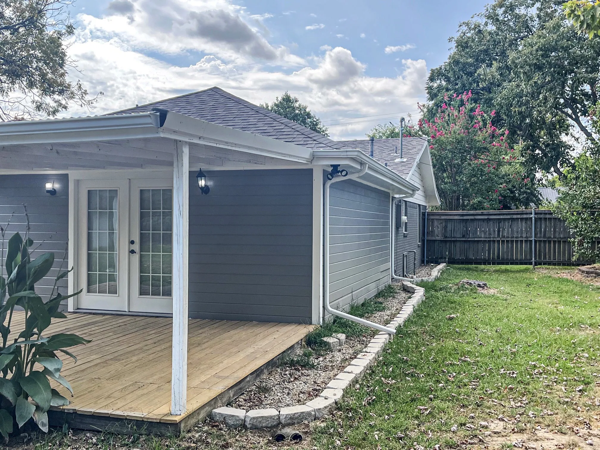 Single Family Residence For Sale in Lamar County , 615 E Fairview Street, Blossom, Texas 75416, 3 Bedroom, 2 Bathroom, Garage spaces, 1,644 Sqft, built in 0, mls#21401164, Real Estate Agent in Blossom, Homes For Sale in Lamar county, Homes For Sale in Blossom, Realtor in Blossom Texas, Real Estate Brokerage Independent Realty Texas, Luminita Cordes Realtor