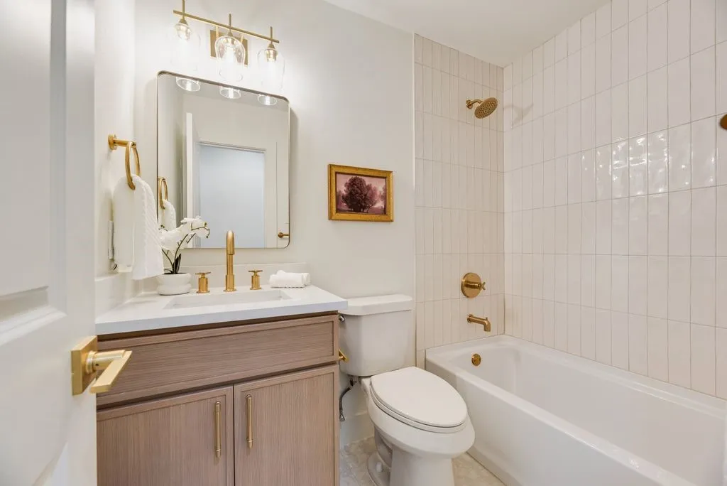 Single Family Residence For Sale in Dallas County , 1215 Briarcove Drive, Richardson, Texas 75081, 4 Bedroom, 2 Bathroom, 2 Garage spaces, 1,370 Sqft, built in 1967, mls#21399281, Real Estate Agent in Richardson, Homes For Sale in Dallas county, Homes For Sale in Richardson, Realtor in Richardson Texas, Real Estate Brokerage Independent Realty Texas, Luminita Cordes Realtor