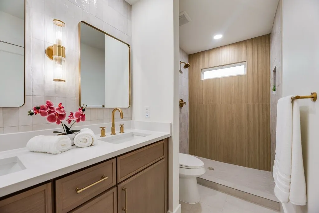 Single Family Residence For Sale in Dallas County , 1215 Briarcove Drive, Richardson, Texas 75081, 4 Bedroom, 2 Bathroom, 2 Garage spaces, 1,370 Sqft, built in 1967, mls#21399281, Real Estate Agent in Richardson, Homes For Sale in Dallas county, Homes For Sale in Richardson, Realtor in Richardson Texas, Real Estate Brokerage Independent Realty Texas, Luminita Cordes Realtor