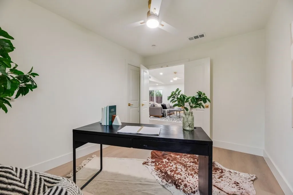 Single Family Residence For Sale in Dallas County , 1215 Briarcove Drive, Richardson, Texas 75081, 4 Bedroom, 2 Bathroom, 2 Garage spaces, 1,370 Sqft, built in 1967, mls#21399281, Real Estate Agent in Richardson, Homes For Sale in Dallas county, Homes For Sale in Richardson, Realtor in Richardson Texas, Real Estate Brokerage Independent Realty Texas, Luminita Cordes Realtor