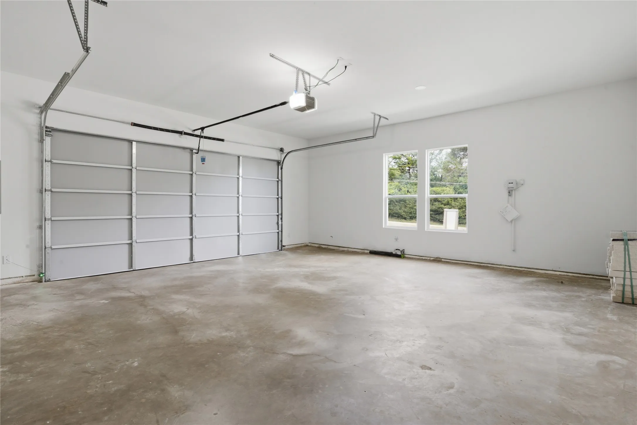 Single Family Residence For Sale in Dallas County , 2634 Bainbridge Drive, Dallas, Texas 75237, 5 Bedroom, 4 Bathroom, 2 Garage spaces, 2,391 Sqft, built in 2026, mls#21401188, Real Estate Agent in Dallas, Homes For Sale in Dallas county, Homes For Sale in Dallas, Realtor in Dallas Texas, Real Estate Brokerage Independent Realty Texas, Luminita Cordes Realtor