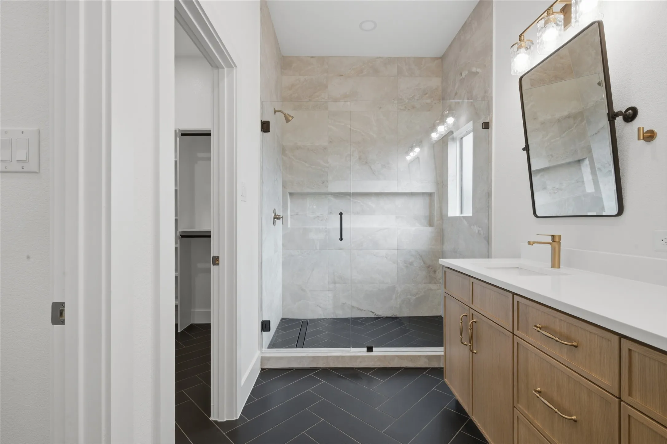 Single Family Residence For Sale in Dallas County , 2634 Bainbridge Drive, Dallas, Texas 75237, 5 Bedroom, 4 Bathroom, 2 Garage spaces, 2,391 Sqft, built in 2026, mls#21401188, Real Estate Agent in Dallas, Homes For Sale in Dallas county, Homes For Sale in Dallas, Realtor in Dallas Texas, Real Estate Brokerage Independent Realty Texas, Luminita Cordes Realtor