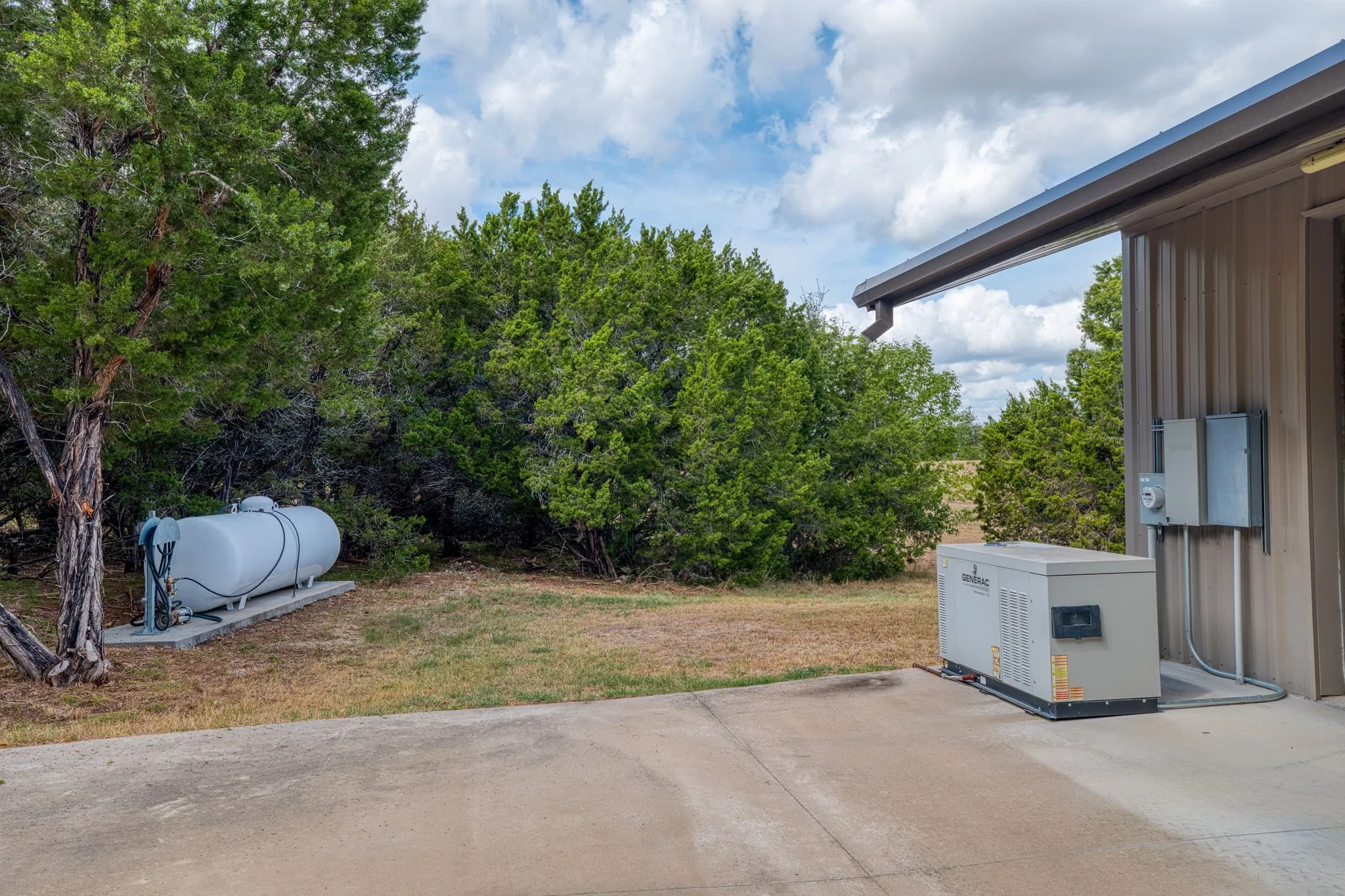 Single Family Residence For Sale in Mc Lennan County , 400 Hali Brooke Drive, China Spring, Texas 76633, 1 Bedroom, 1 Bathroom, Garage spaces, 640 Sqft, built in 2019, mls#21400541, Real Estate Agent in China Spring, Homes For Sale in Mc Lennan county, Homes For Sale in China Spring, Realtor in China Spring Texas, Real Estate Brokerage Independent Realty Texas, Luminita Cordes Realtor