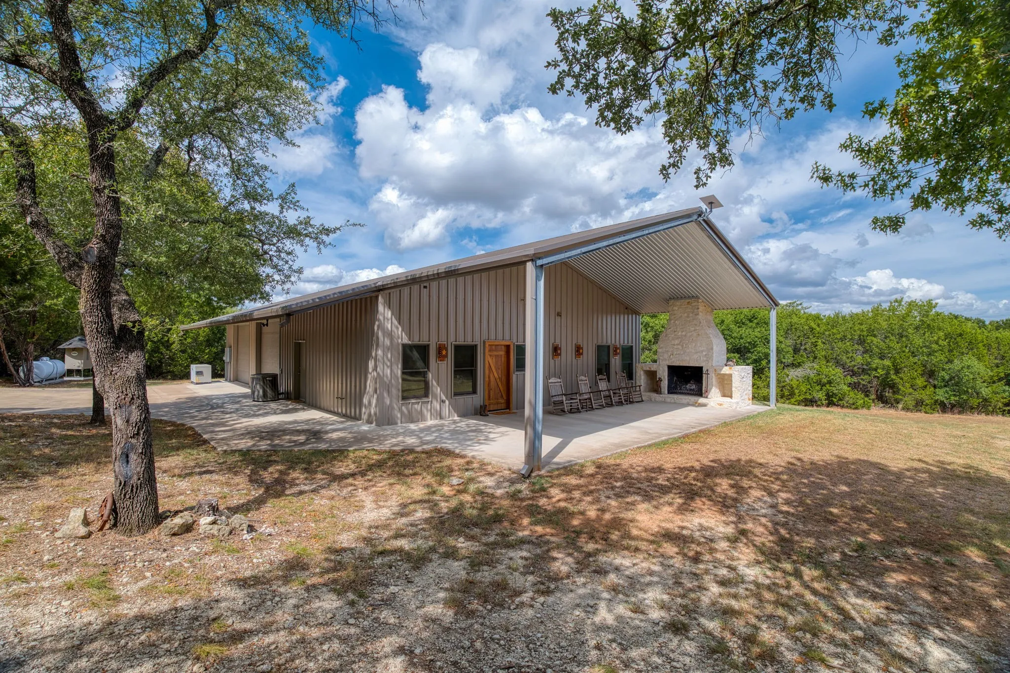 Single Family Residence For Sale in Mc Lennan County , 400 Hali Brooke Drive, China Spring, Texas 76633, 1 Bedroom, 1 Bathroom, Garage spaces, 640 Sqft, built in 2019, mls#21400541, Real Estate Agent in China Spring, Homes For Sale in Mc Lennan county, Homes For Sale in China Spring, Realtor in China Spring Texas, Real Estate Brokerage Independent Realty Texas, Luminita Cordes Realtor