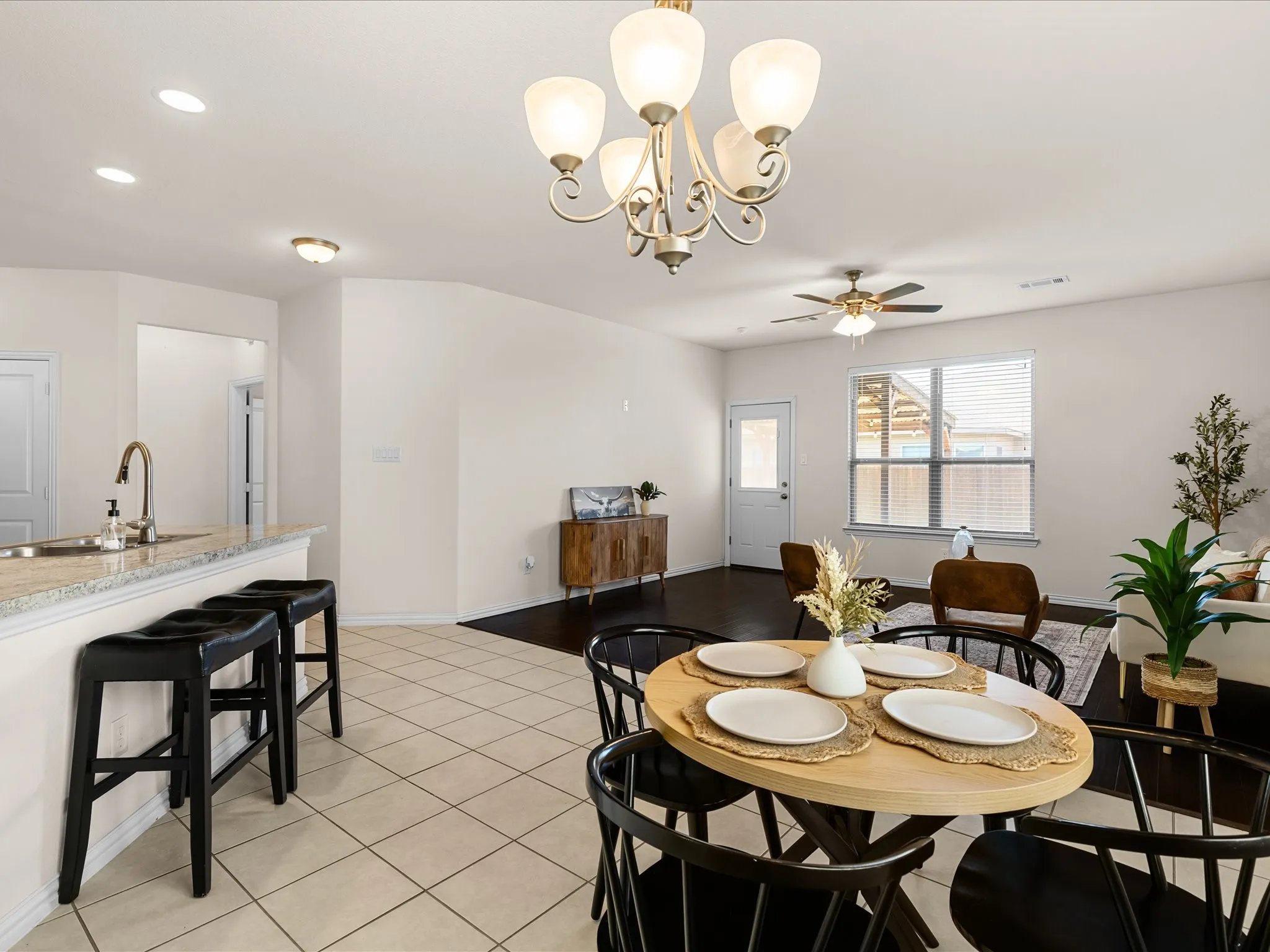 Single Family Residence For Sale in Tarrant County , 209 Emerald Creek Drive, Fort Worth, Texas 76131, 3 Bedroom, 2 Bathroom, 2 Garage spaces, 1,449 Sqft, built in 2016, mls#21401207, Real Estate Agent in Fort Worth, Homes For Sale in Tarrant county, Homes For Sale in Fort Worth, Realtor in Fort Worth Texas, Real Estate Brokerage Independent Realty Texas, Luminita Cordes Realtor